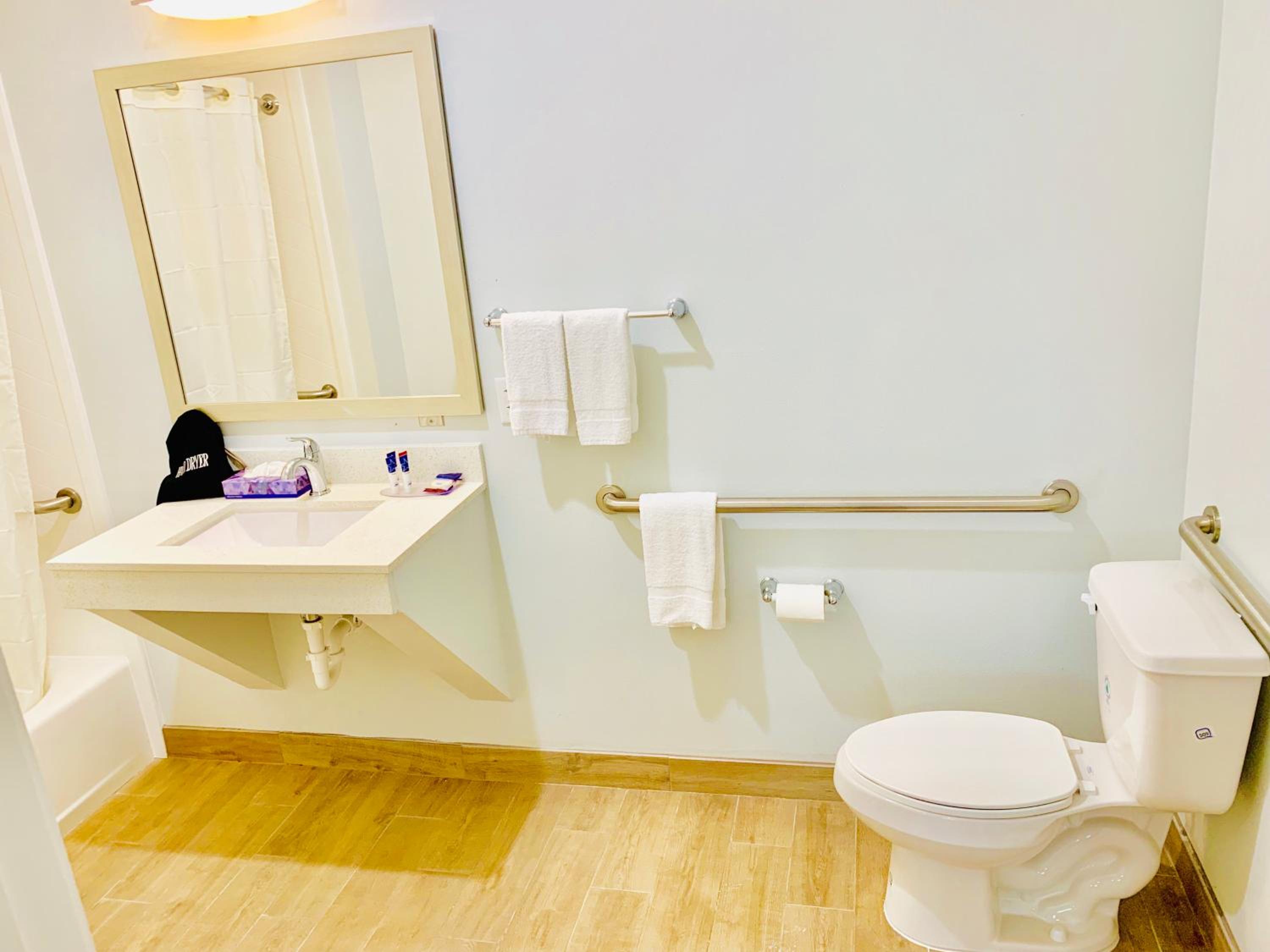 Americas Best Value Inn Suites Porter North Houston - Property Image 9