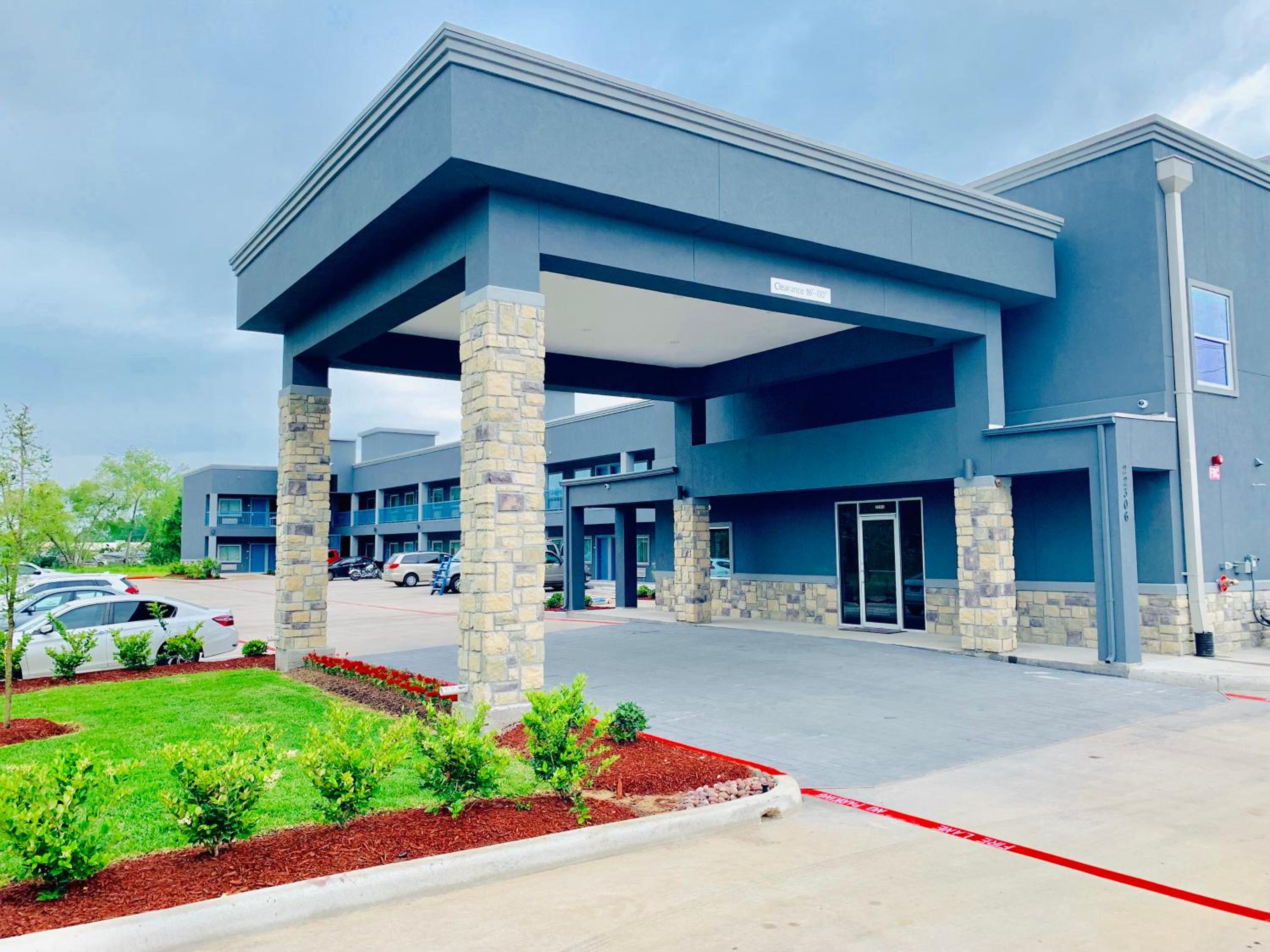 Americas Best Value Inn Suites Porter North Houston - Property Image 11