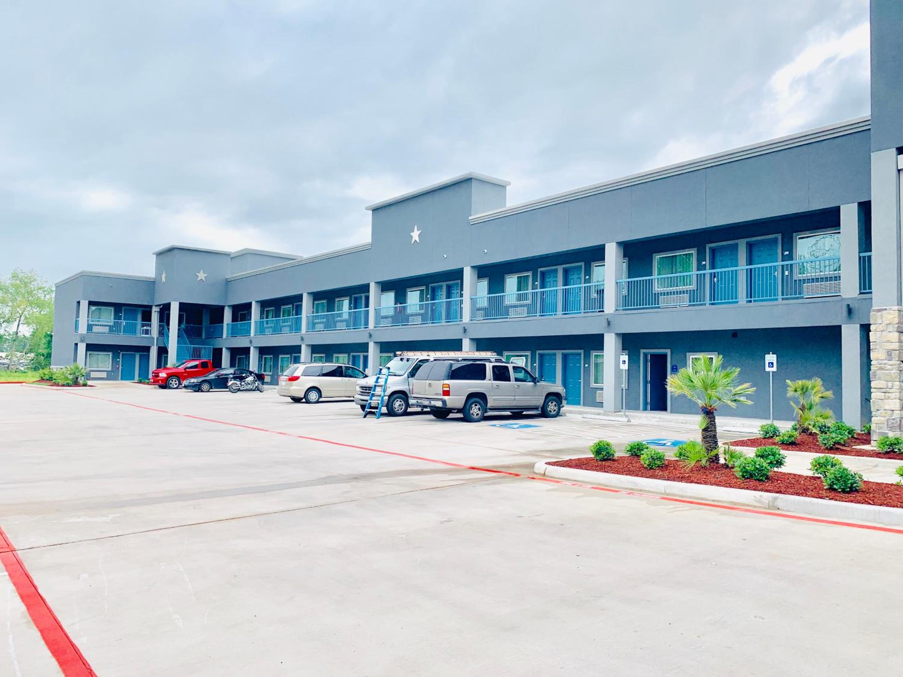 Americas Best Value Inn Suites Porter North Houston - Property Image 17