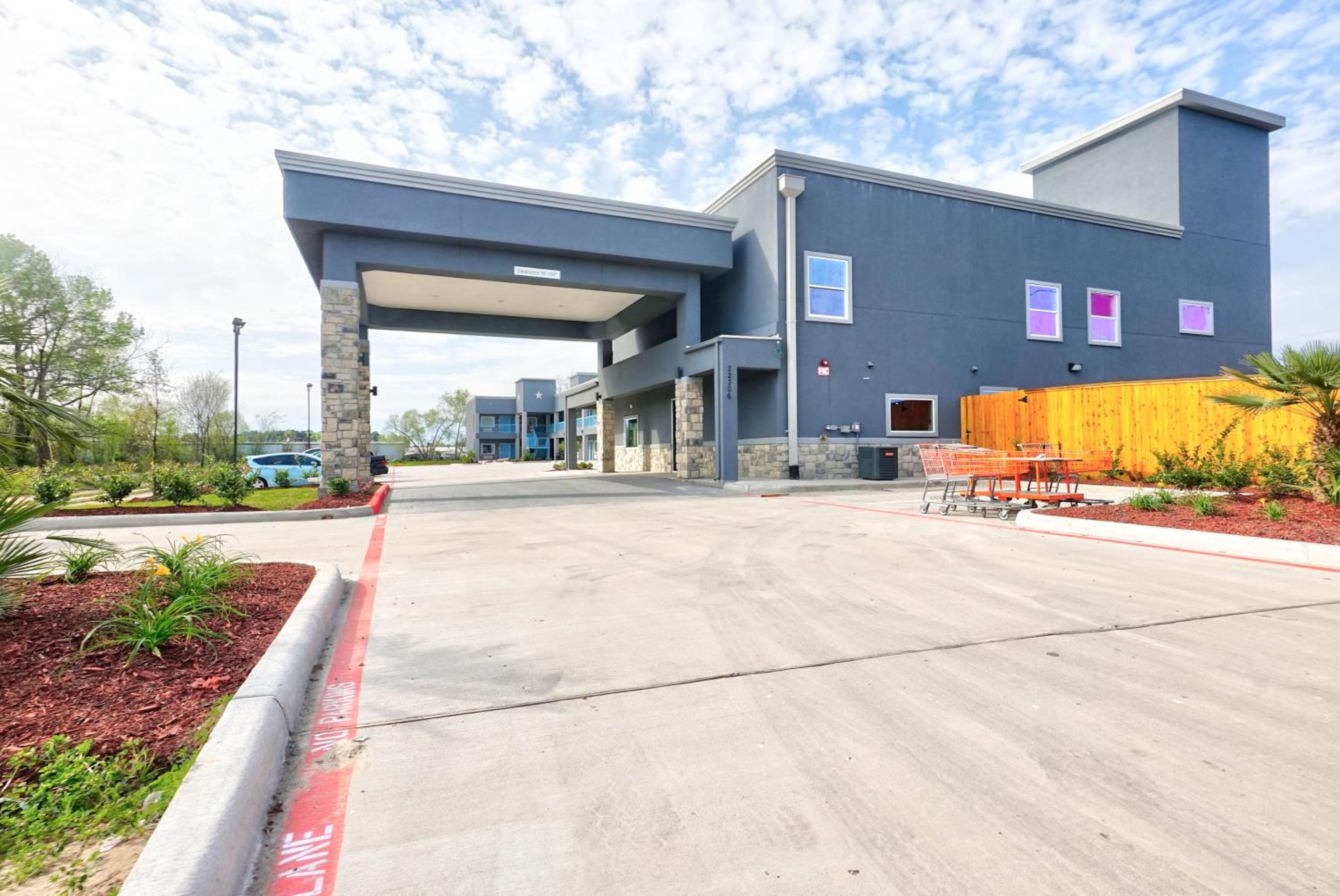 Americas Best Value Inn Suites Porter North Houston - Property Image 15