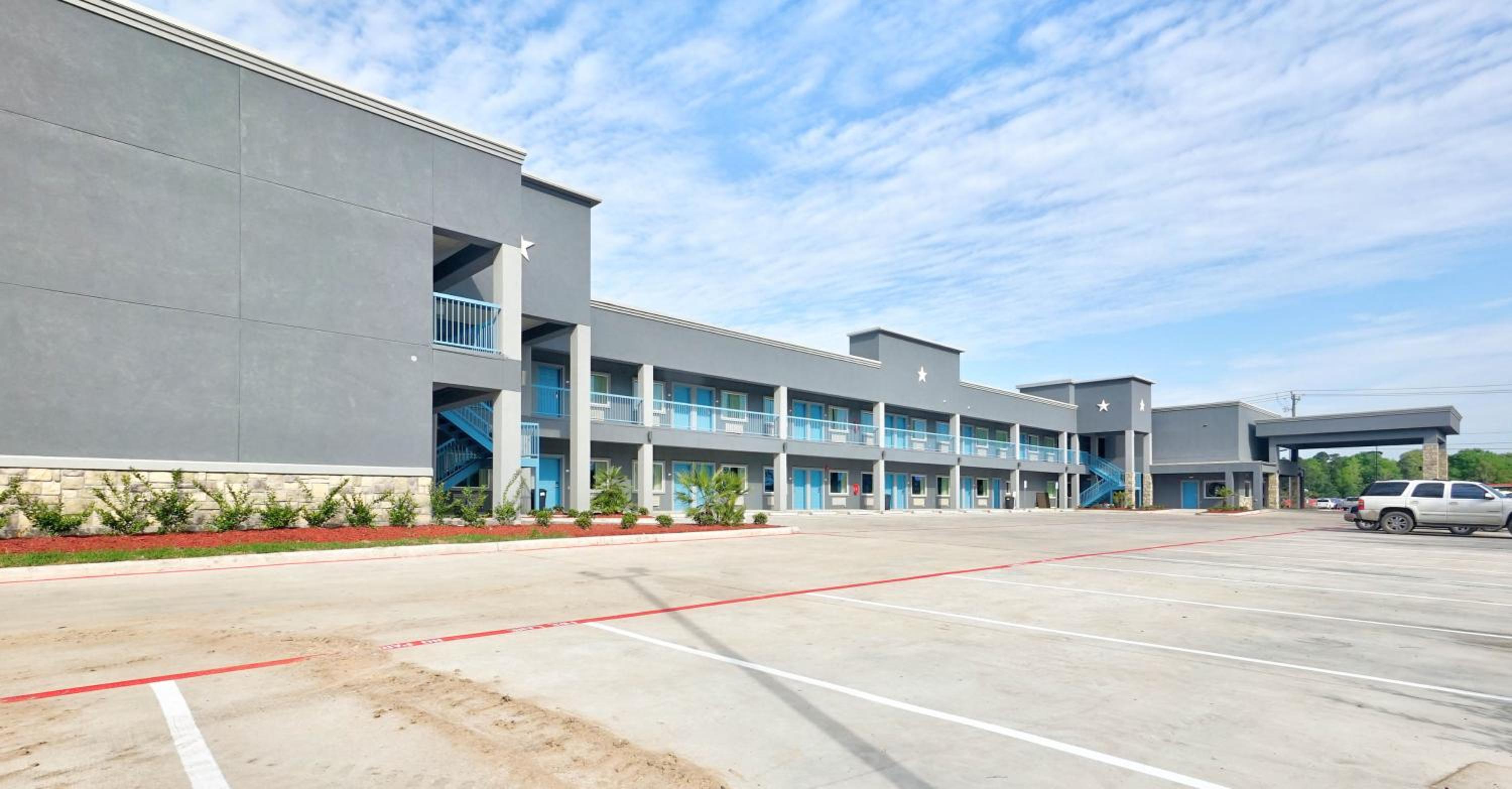Americas Best Value Inn Suites Porter North Houston - Property Image 16