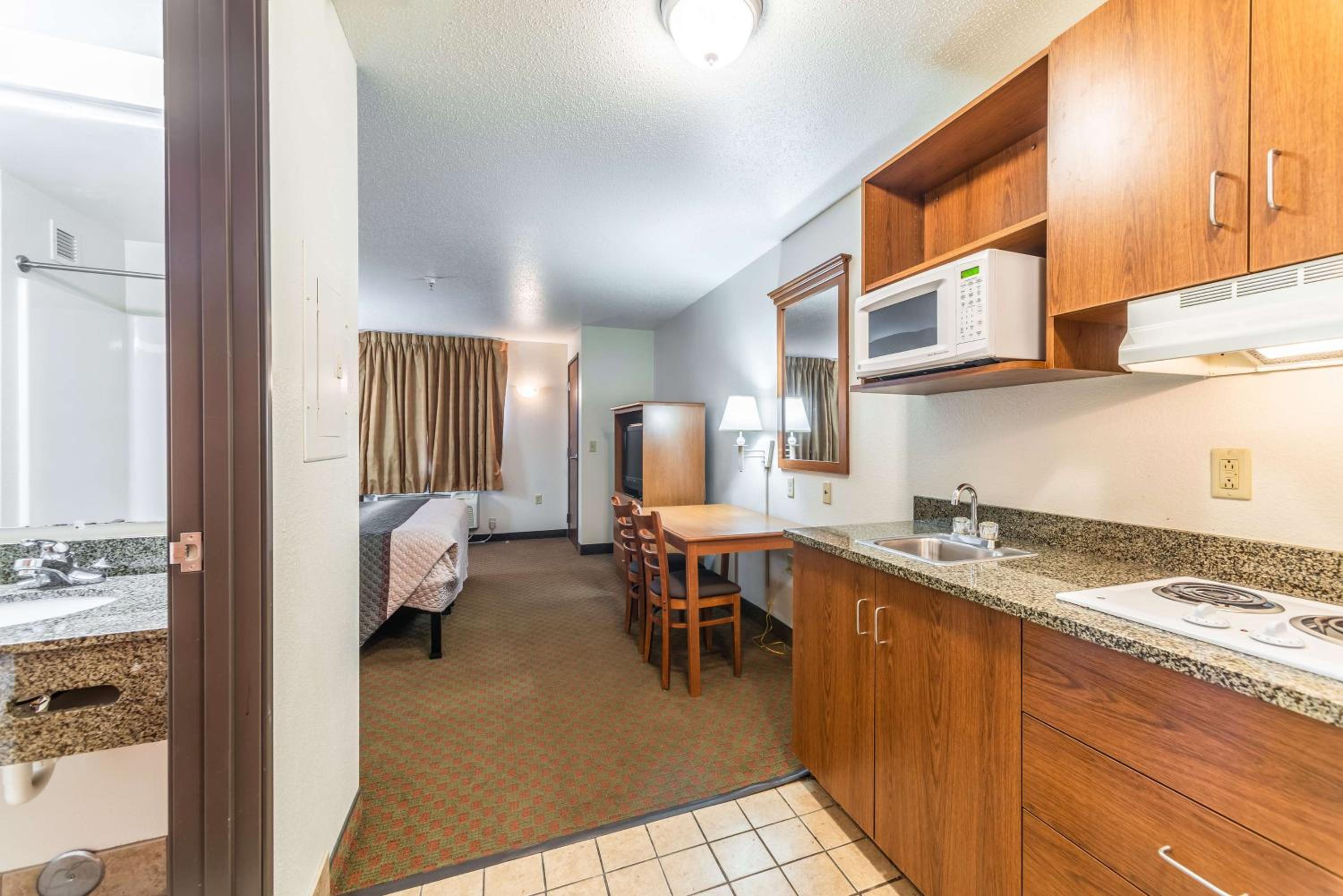 Welcome Suites-O'Fallon - Property Image 3