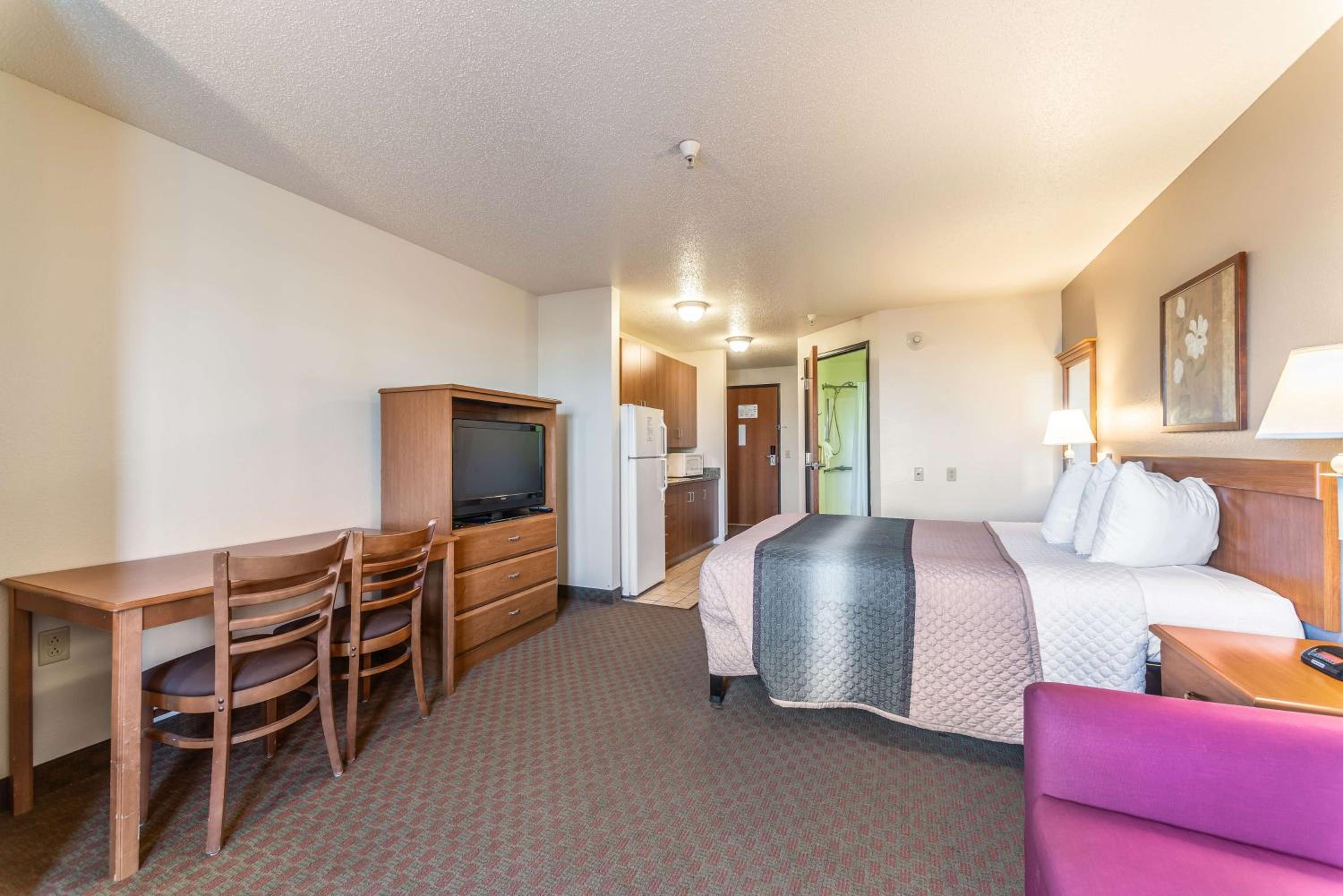 Welcome Suites-O'Fallon - Property Image 16