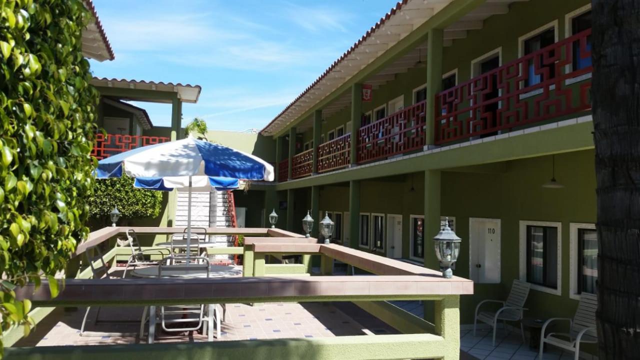 Ensenada Vacations - HOTEL AZTECA INN - Property Image 6