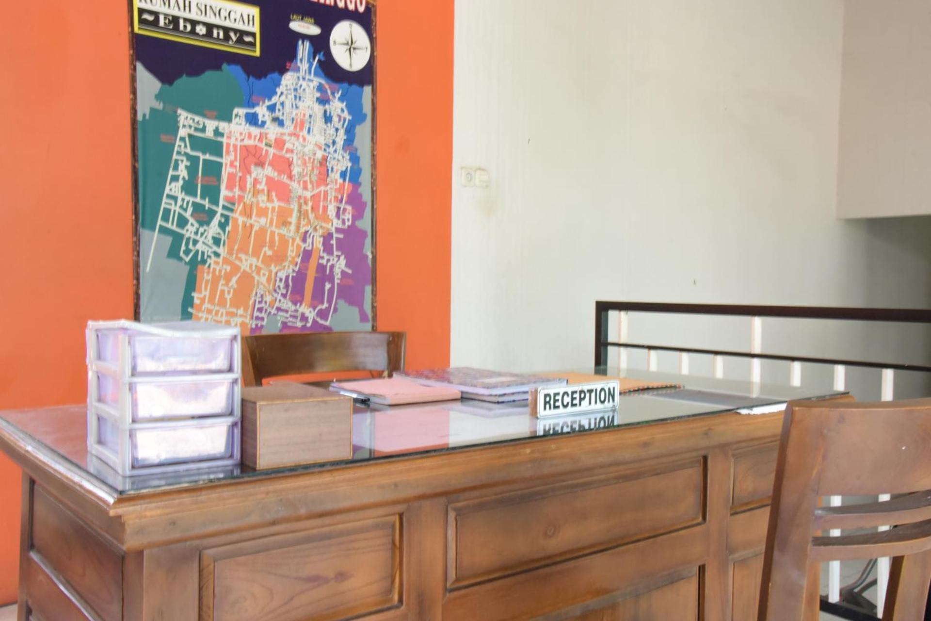RedDoorz Syariah near Balai Kota Probolinggo 2