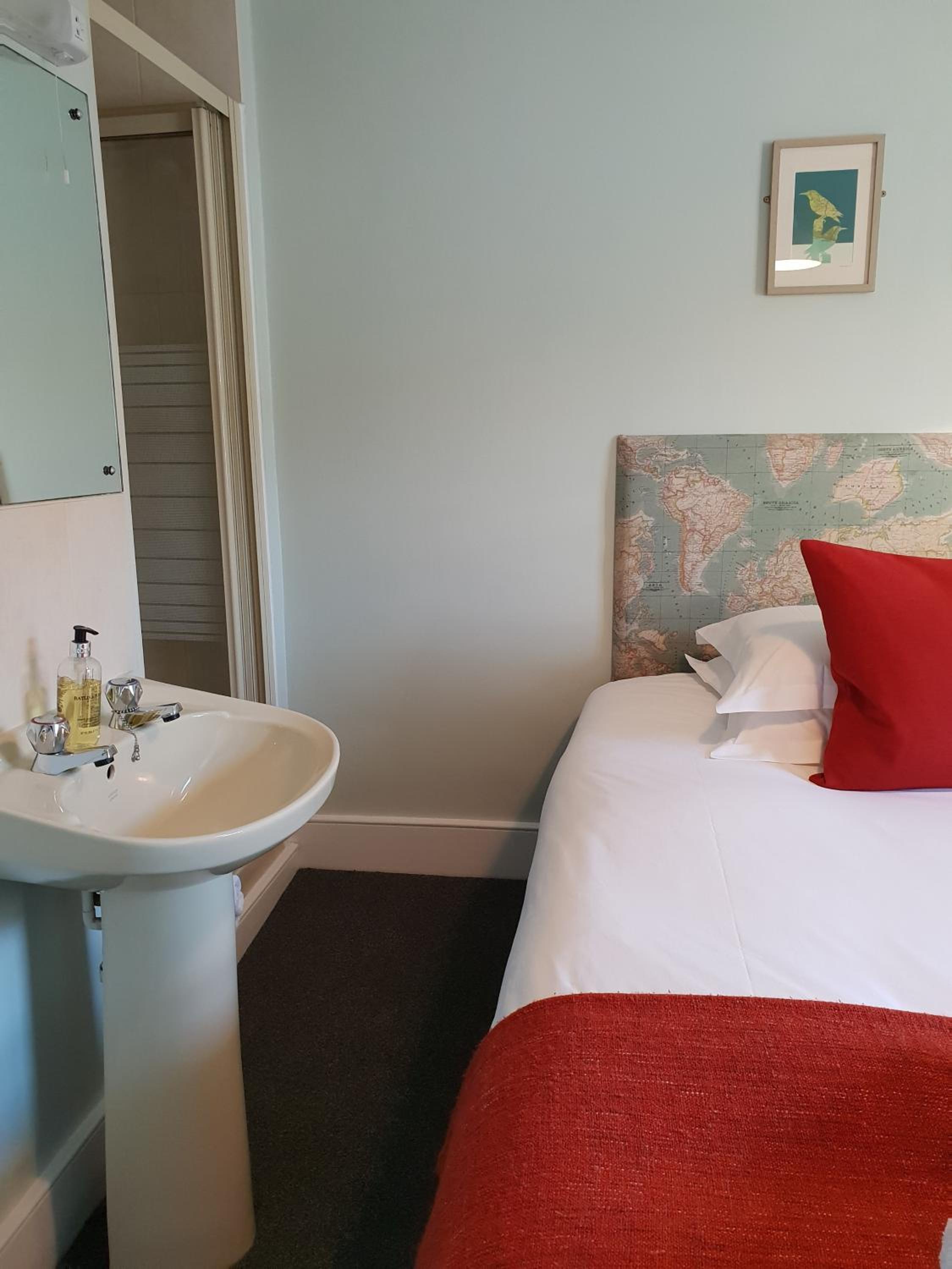 Starlings Guest House