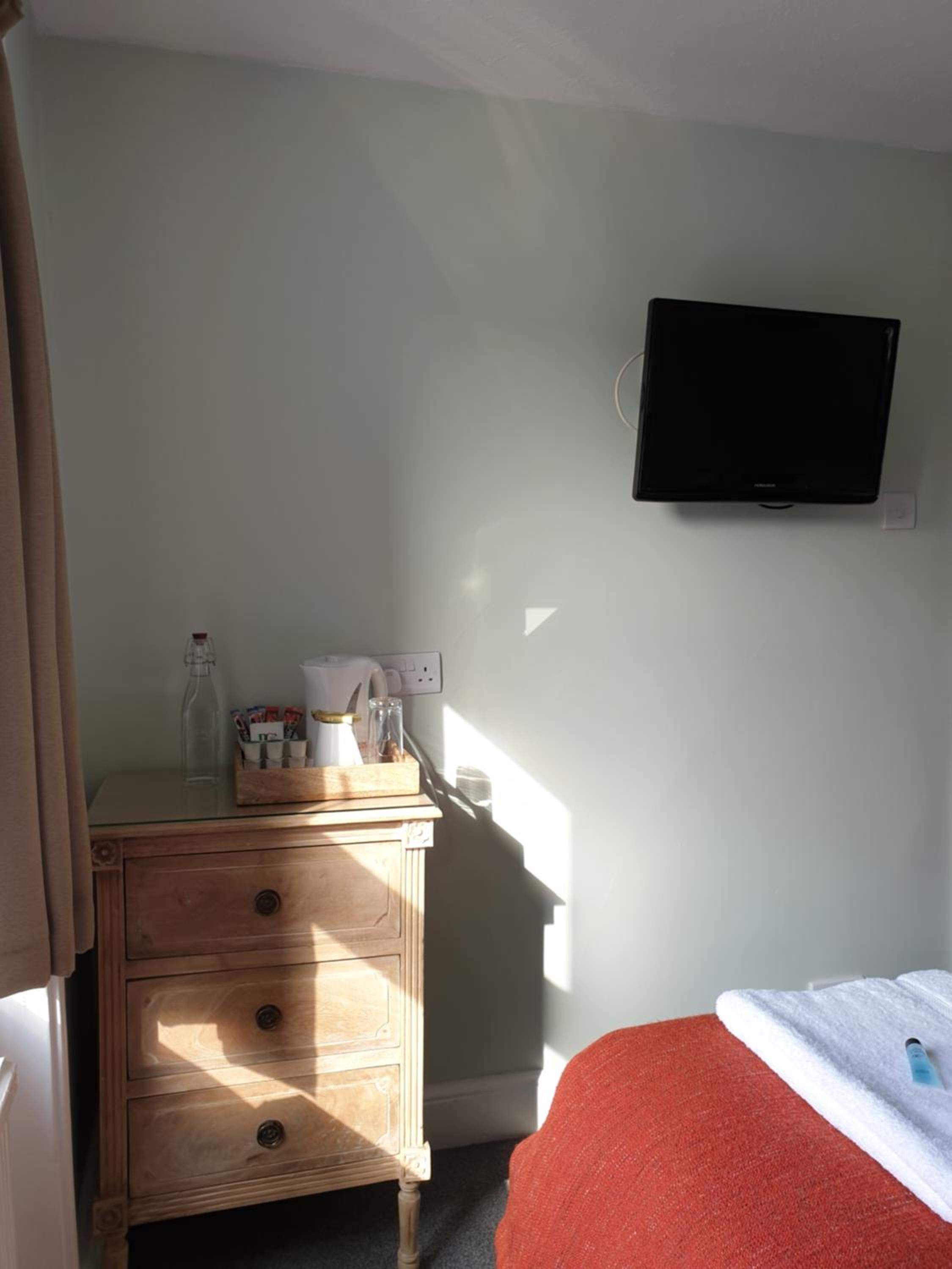 Starlings Guest House