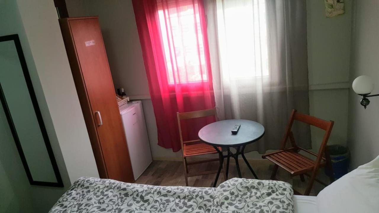 Elisabet Tirana