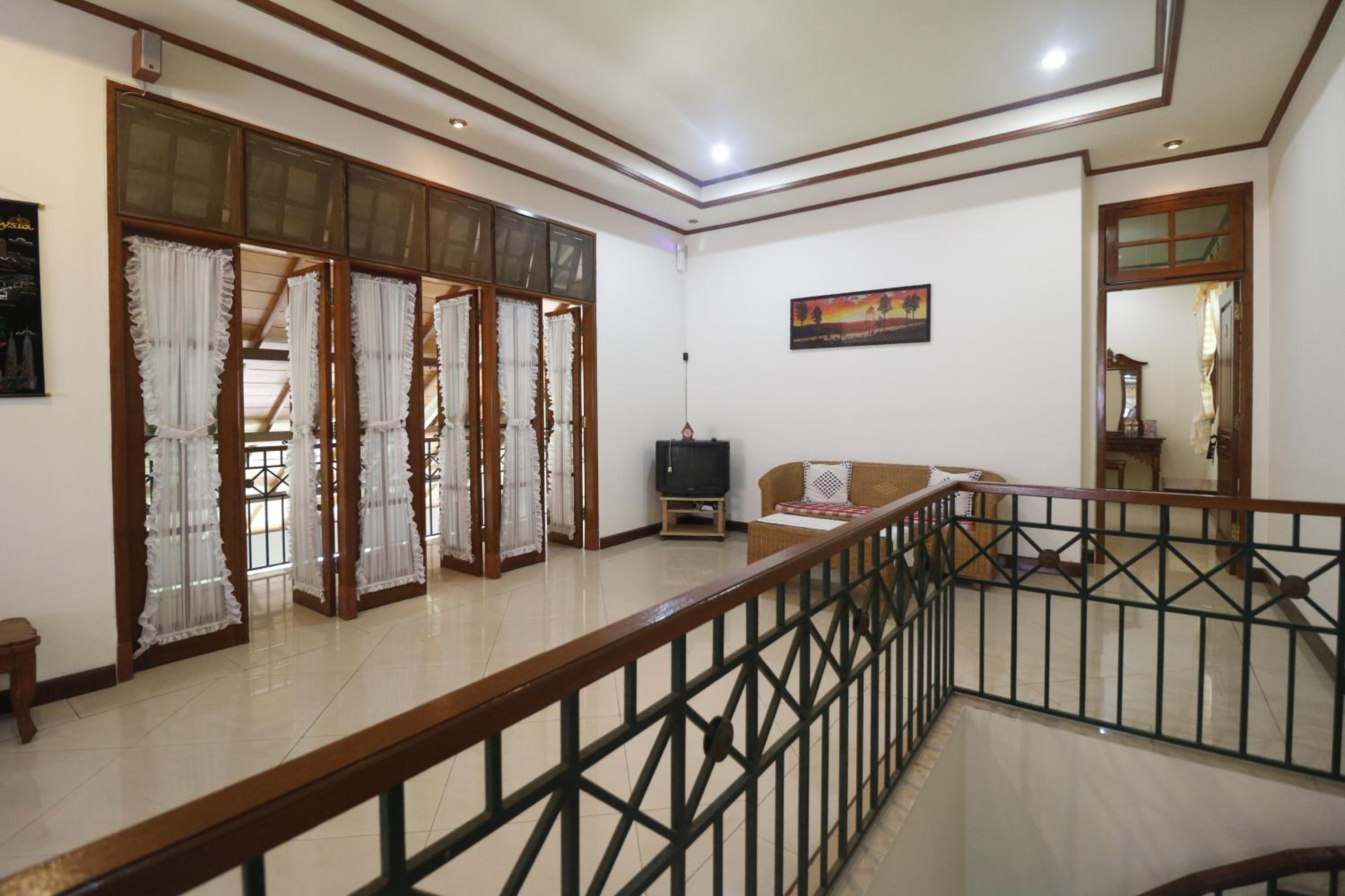 RedDoorz Syariah near Gelora Delta Sidoarjo