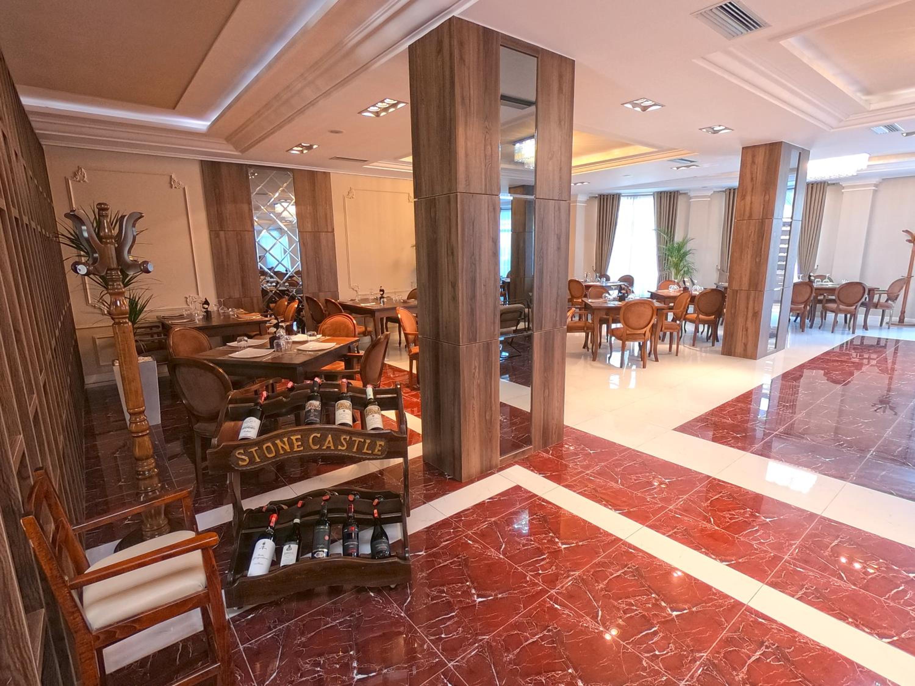 Gardenland Resort