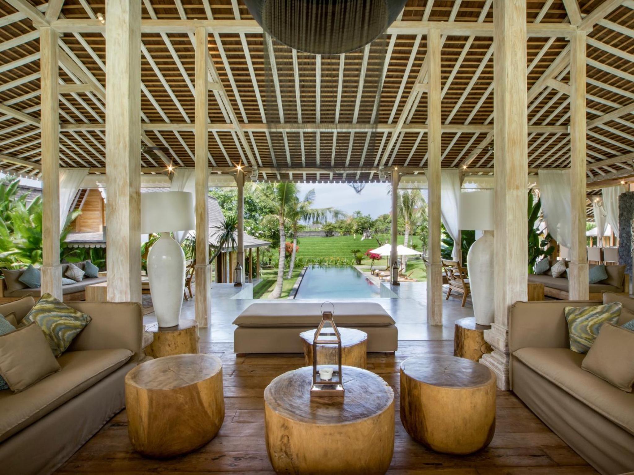 Mannao Estate by Villa Finder view 3