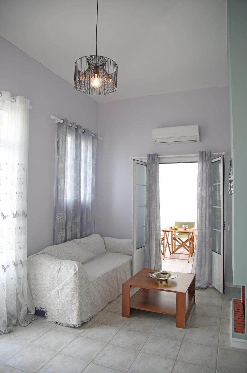 Kostantin Dionysos photo 2