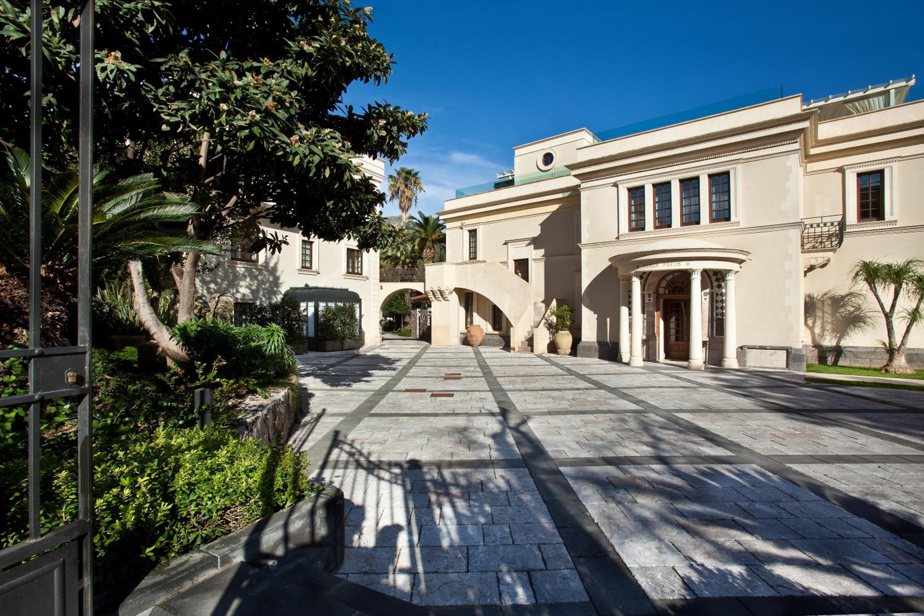 The Ashbee Hotel-2