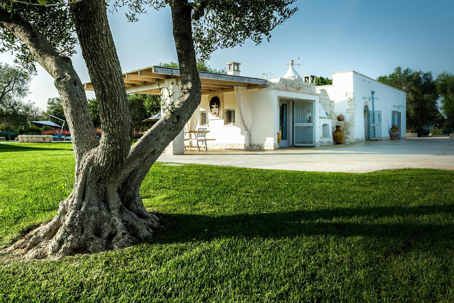 Trulli Itaka by Raro Villas