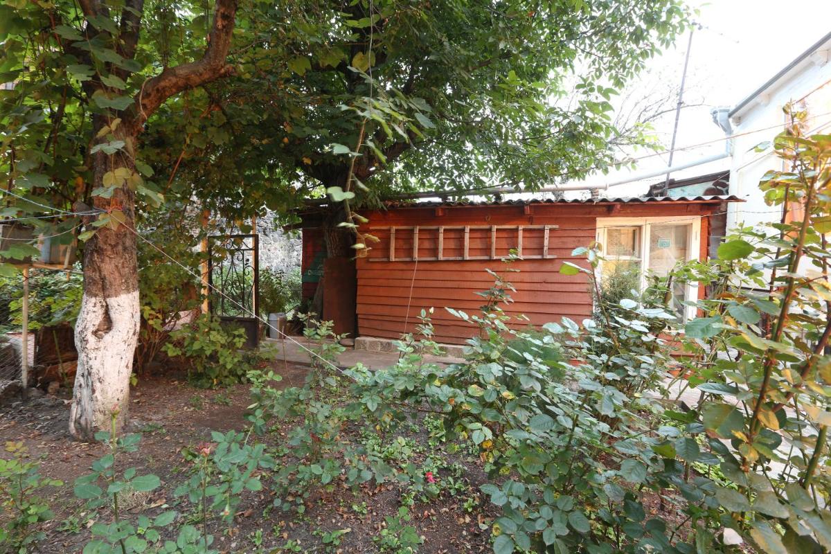 Ruzanna's Bed & Breakfast