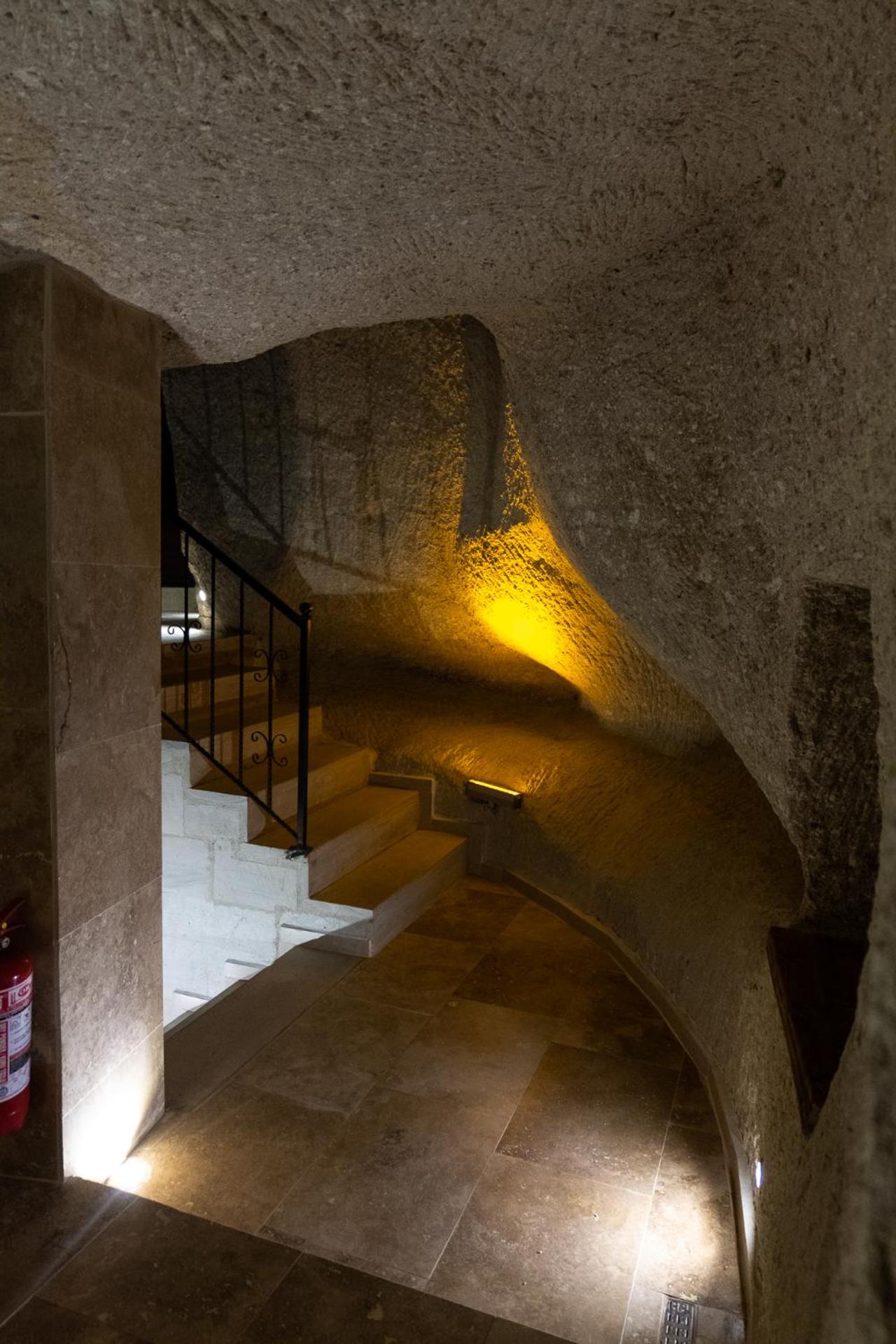 Grand Elite Cave Suites - Image 106