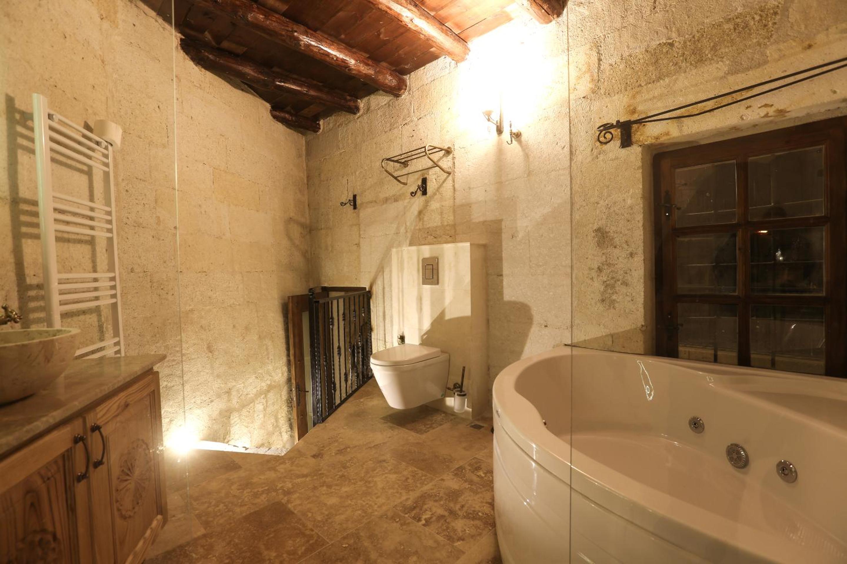 Caftan Cave Suites - Image 133