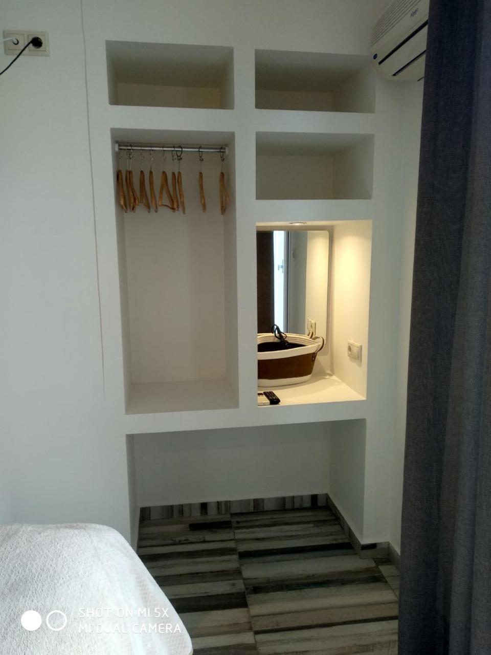 Photo 51