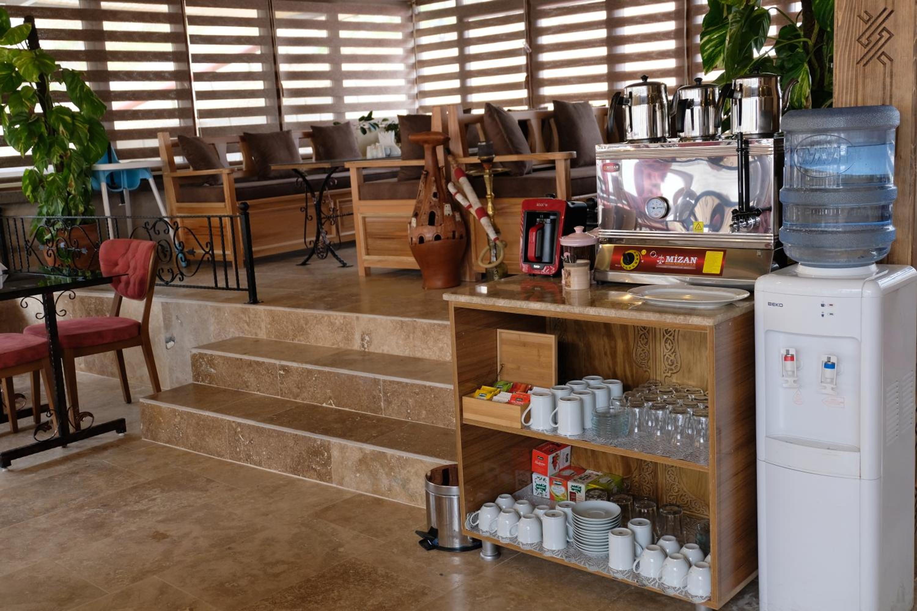 Grand Elite Cave Suites - Image 98