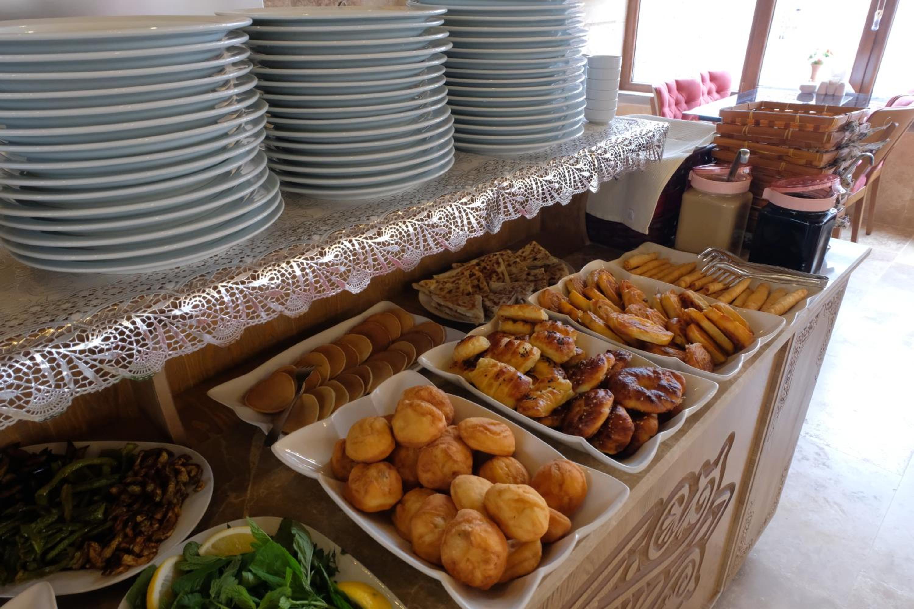 Grand Elite Cave Suites - Image 95