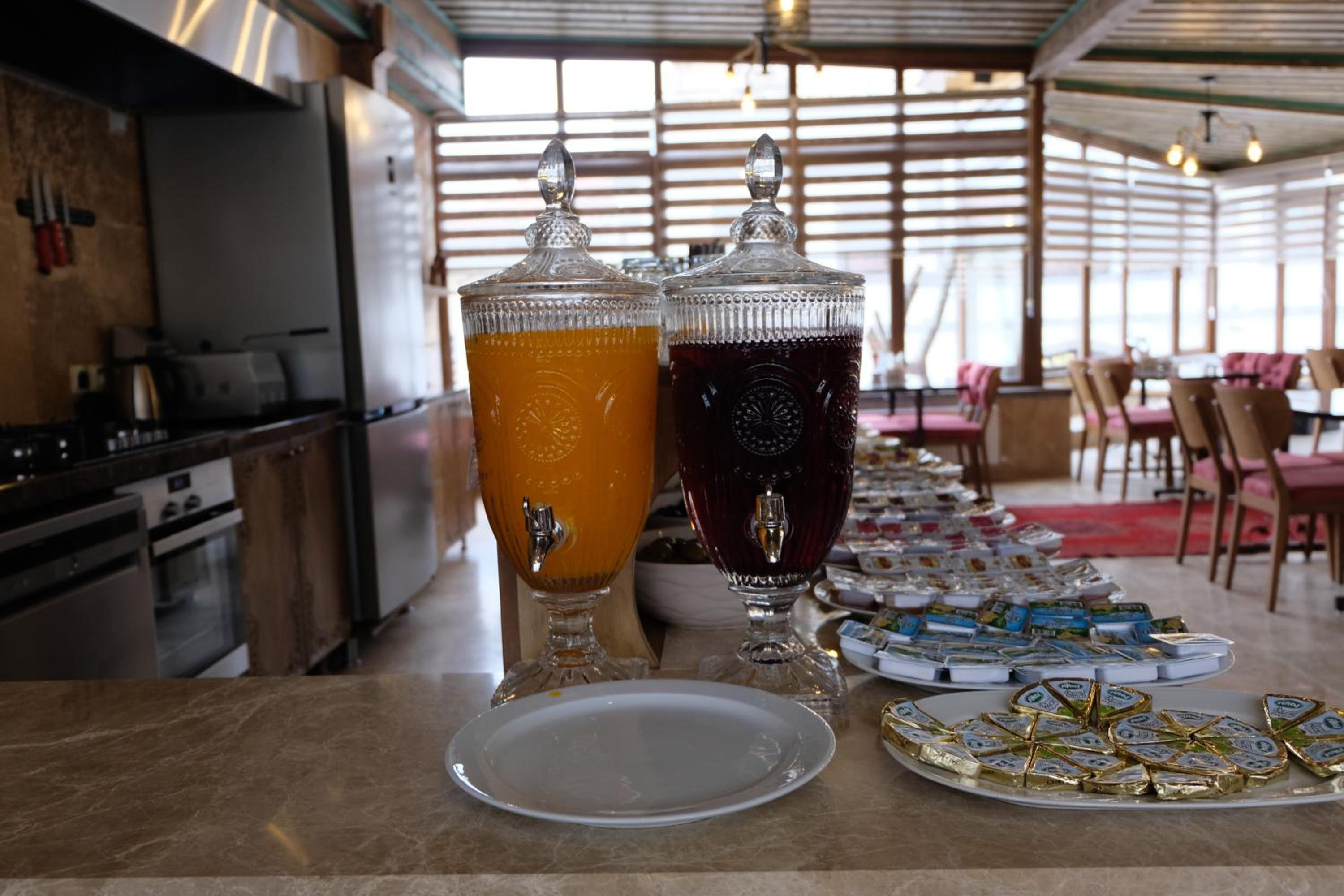 Grand Elite Cave Suites - Image 94