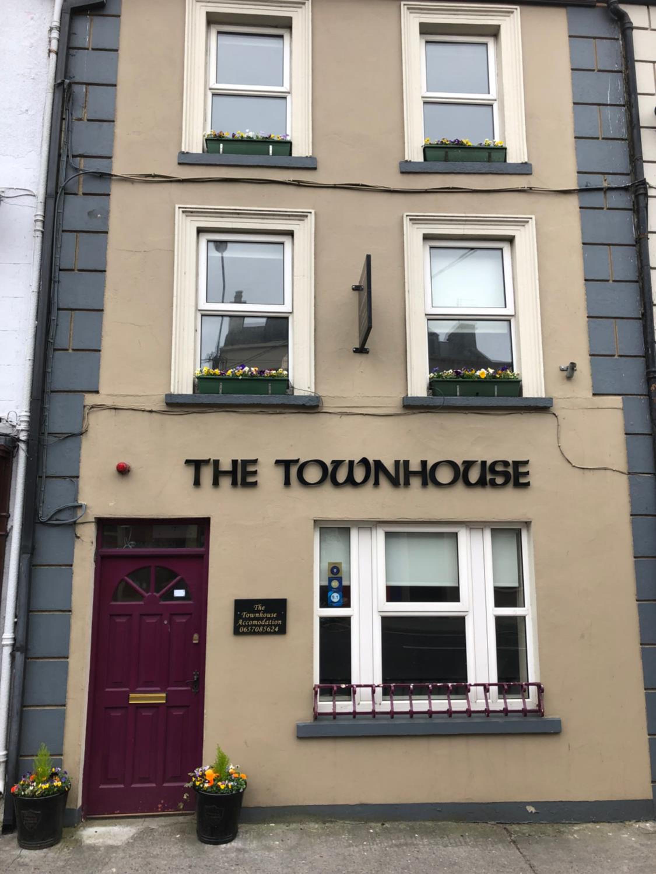 Hotel The Townhouse - Image 1