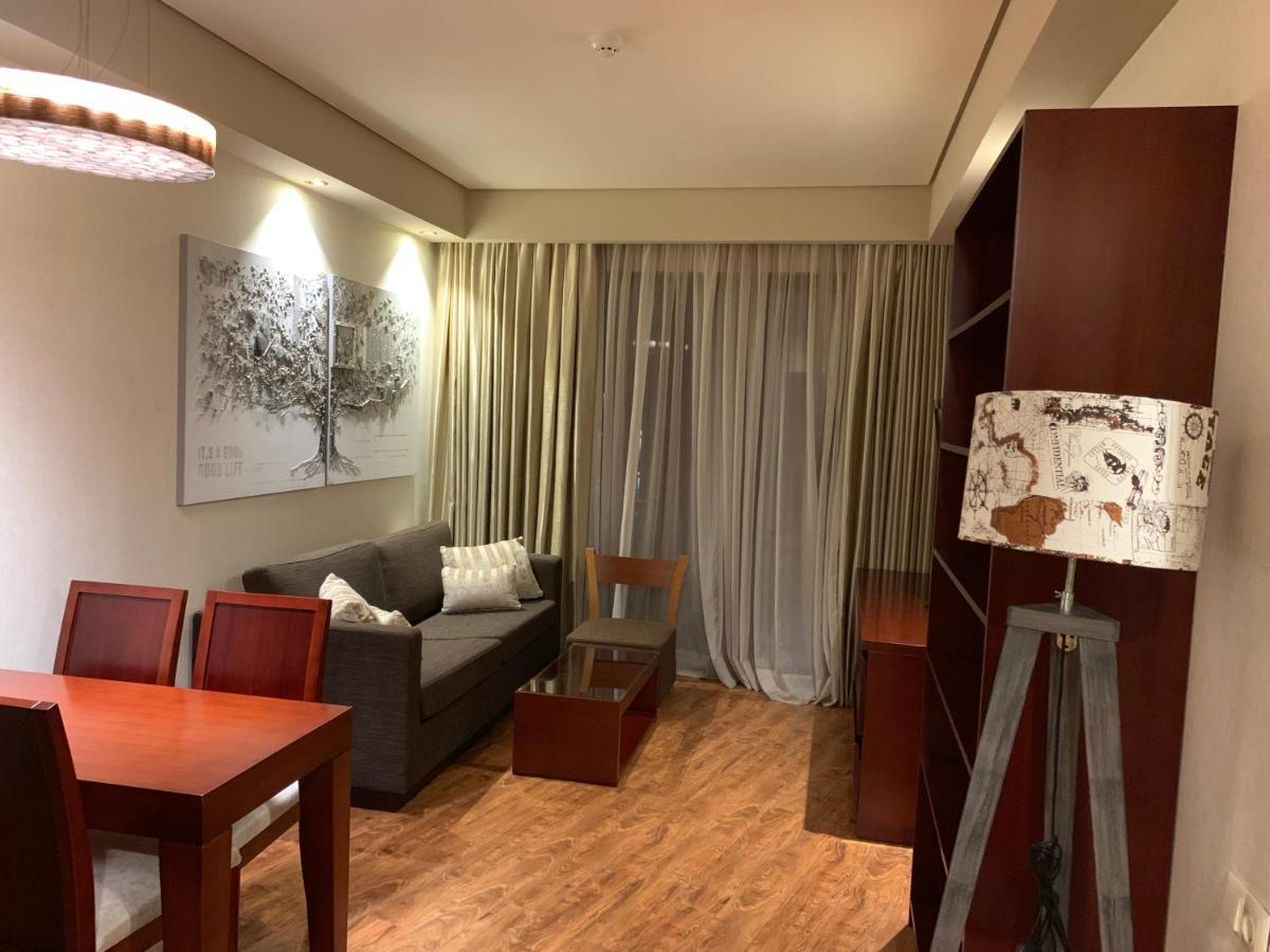 2 bedroom Apartment in Oasis view 2