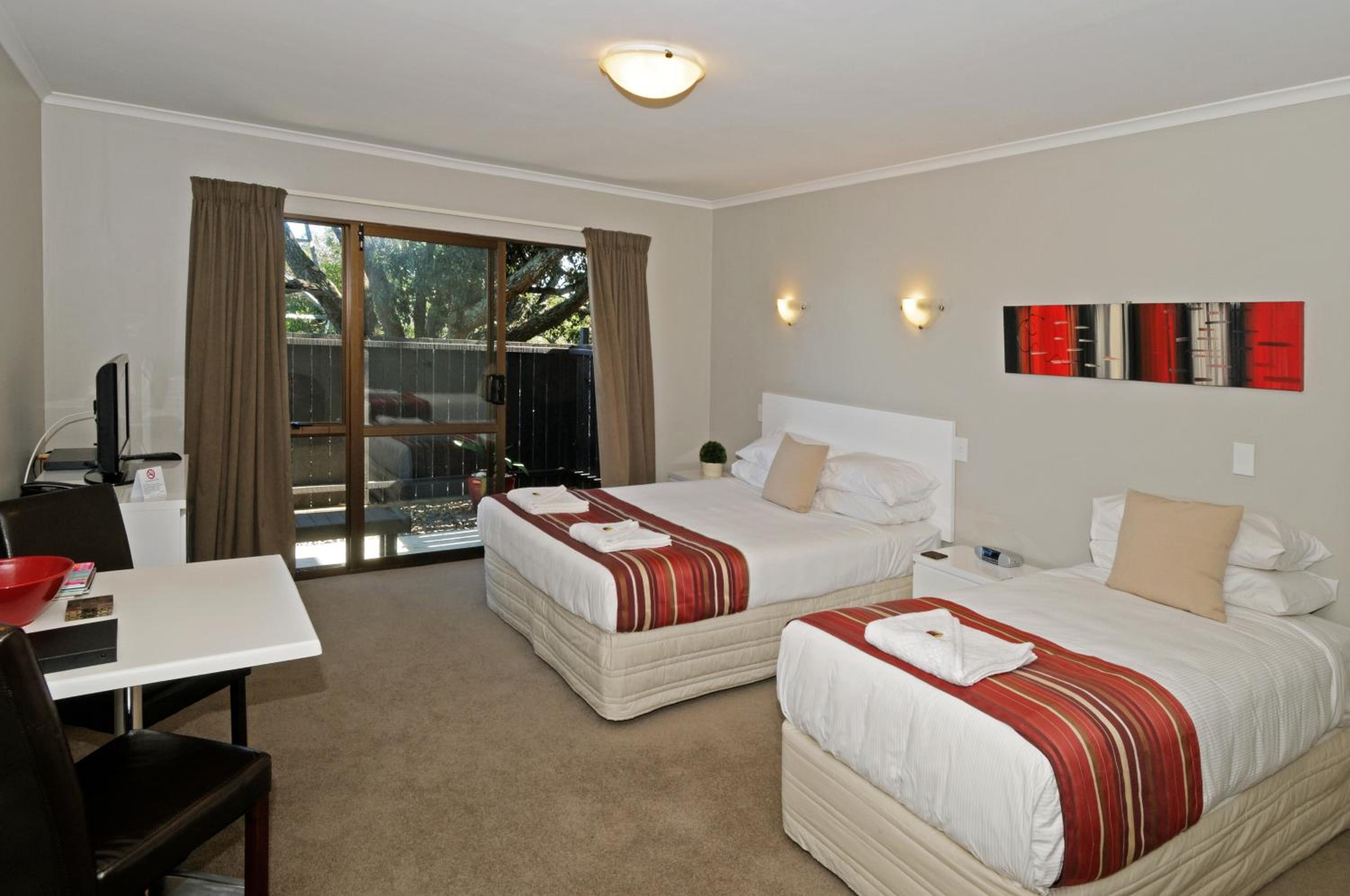 Airport Harbour Motel