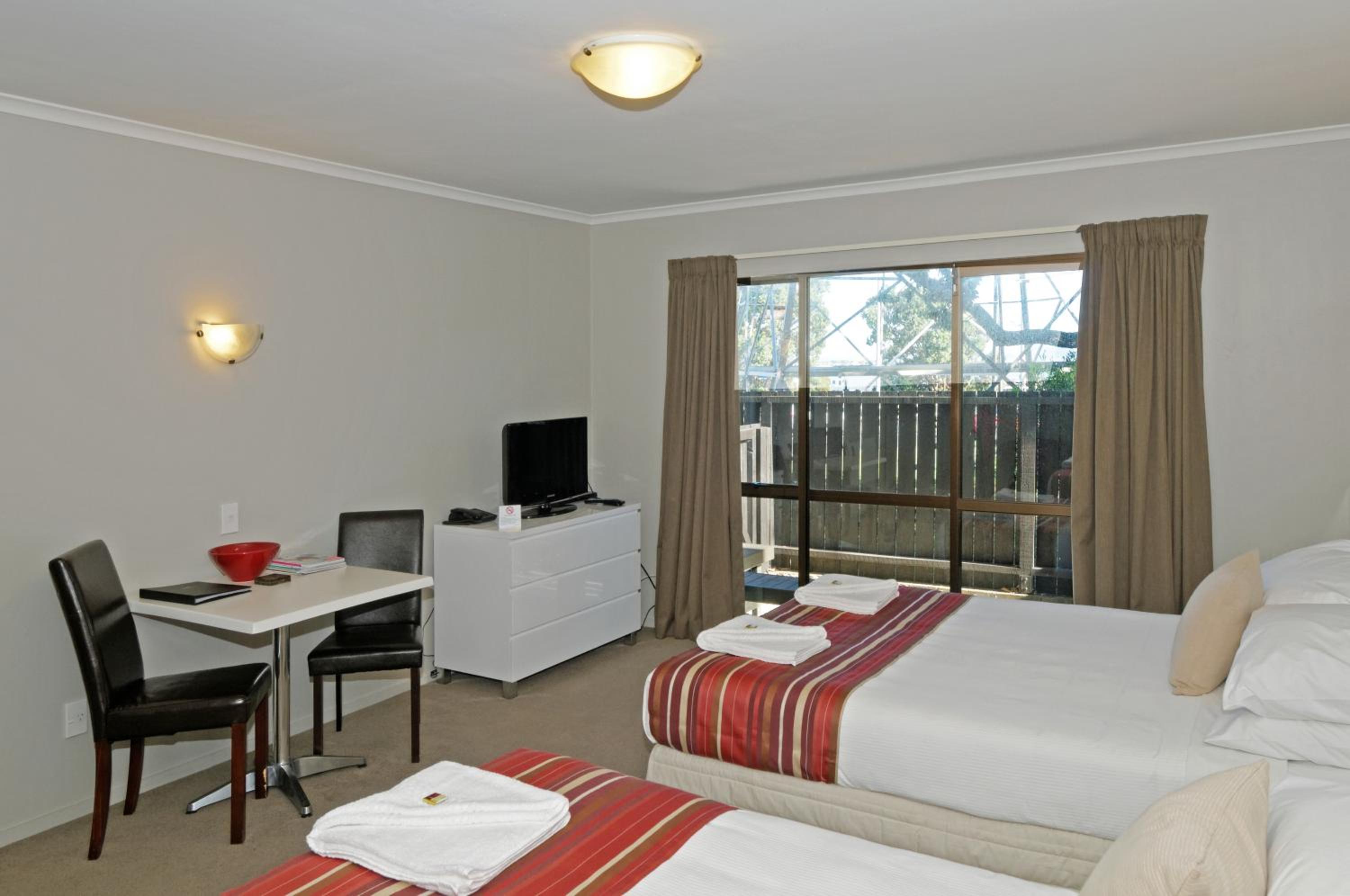 Airport Harbour Motel
