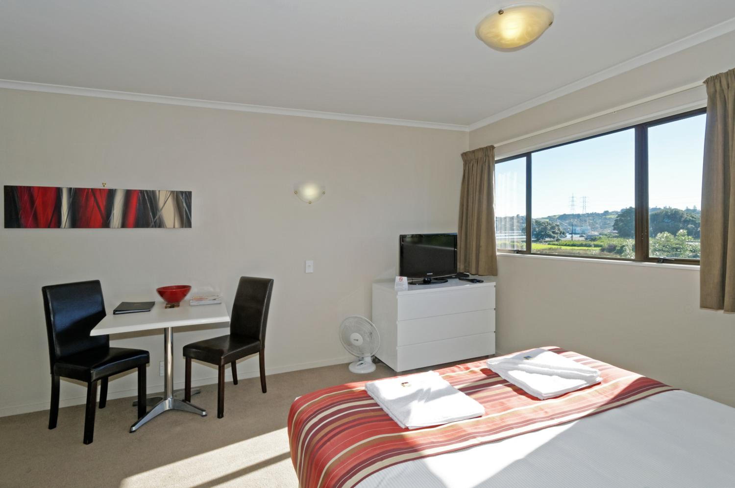 Airport Harbour Motel
