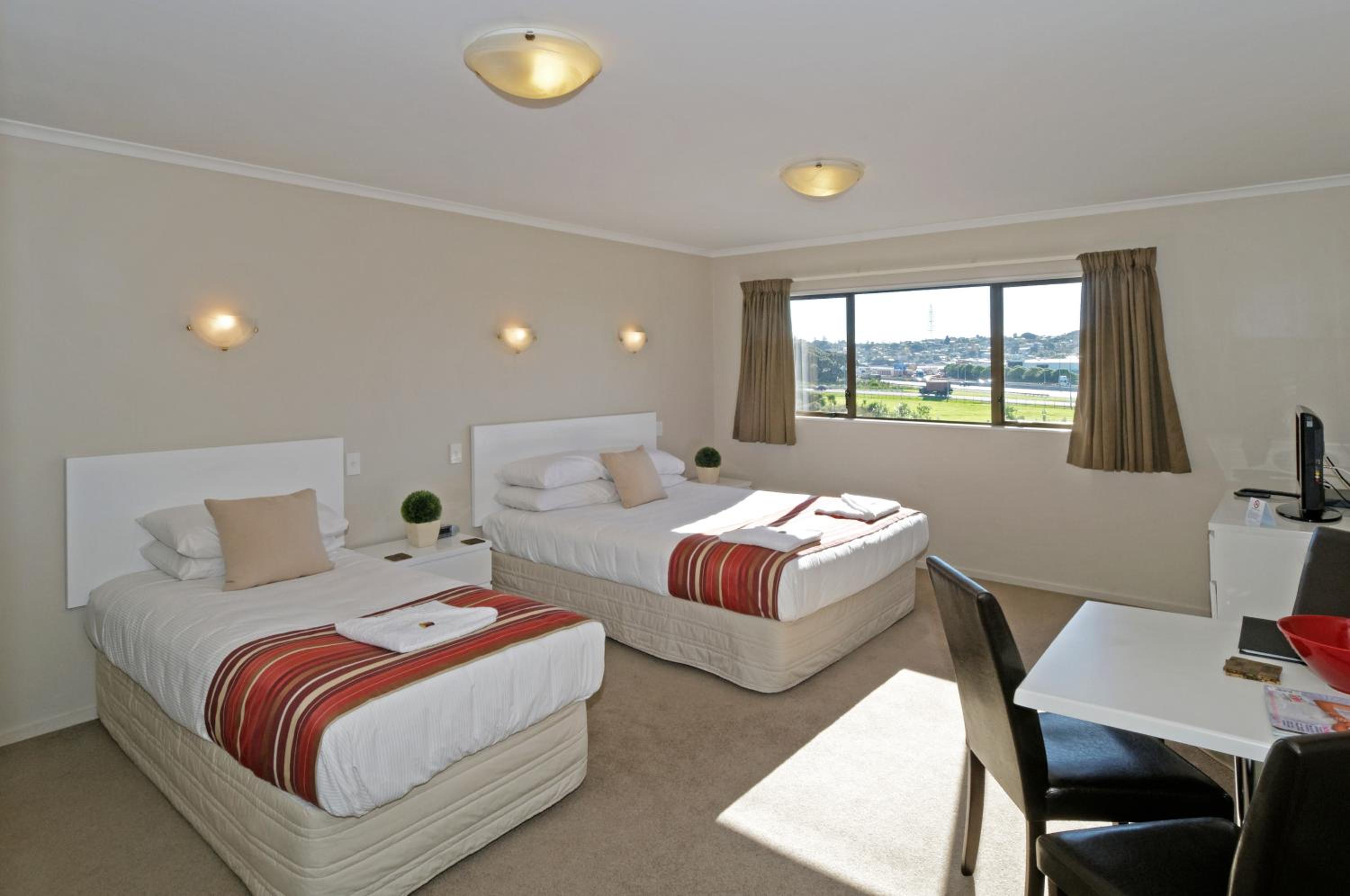 Airport Harbour Motel