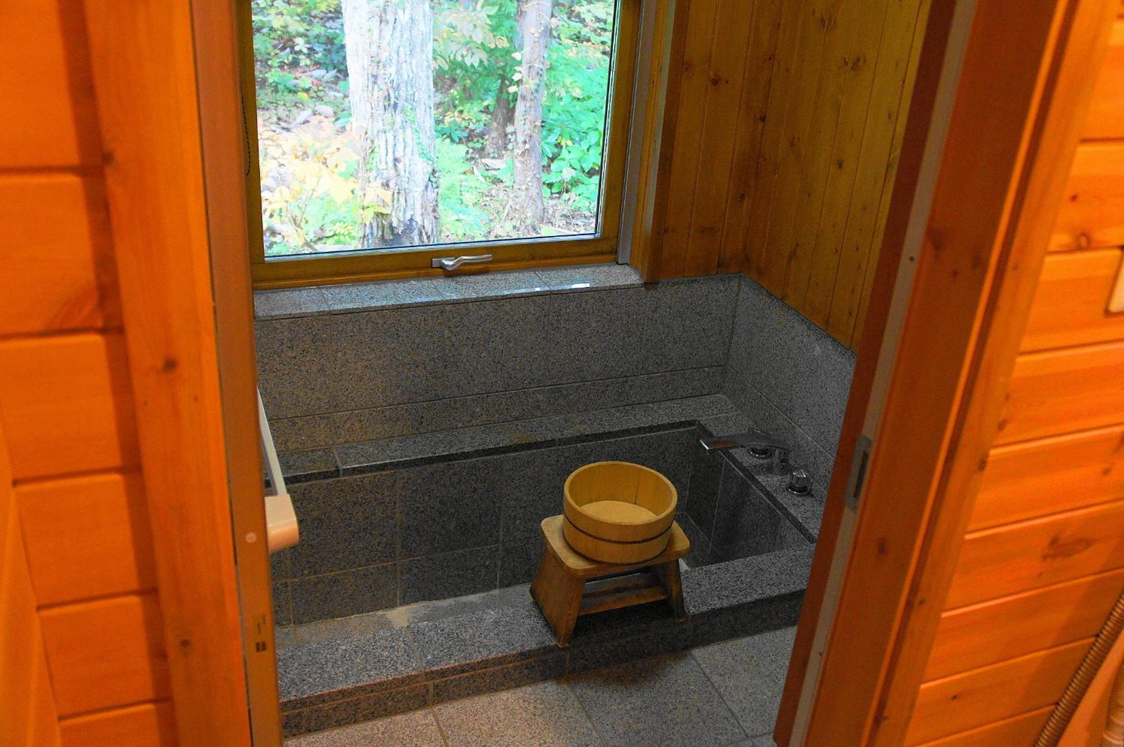 Photo 42