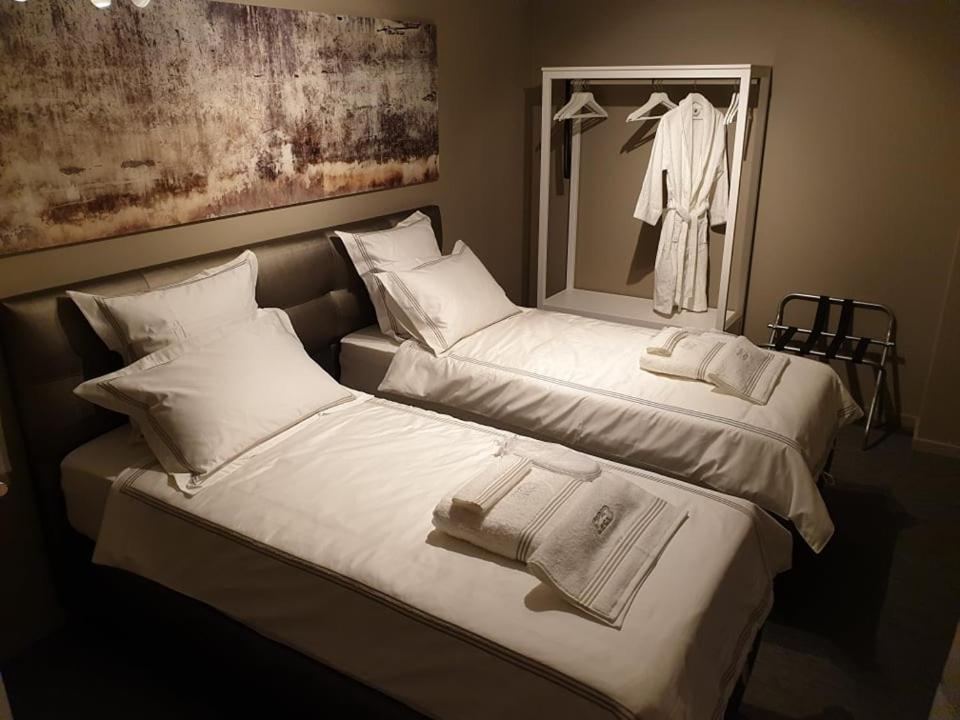 Luxury Apartments by Atelier VO2 max with Large Terrace and Parking 10 min from Beach view 5