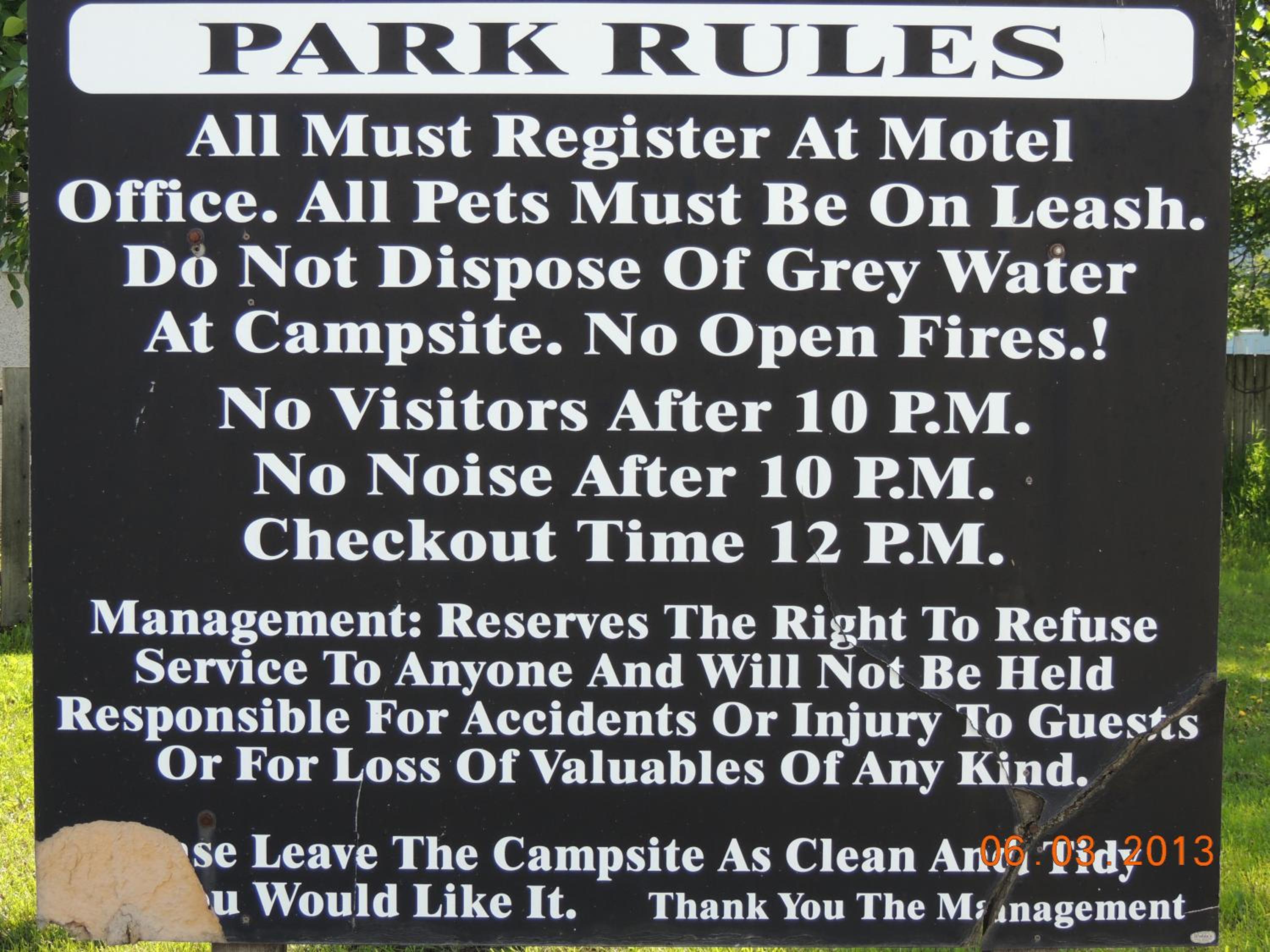 100 Mile Motel & RV Park