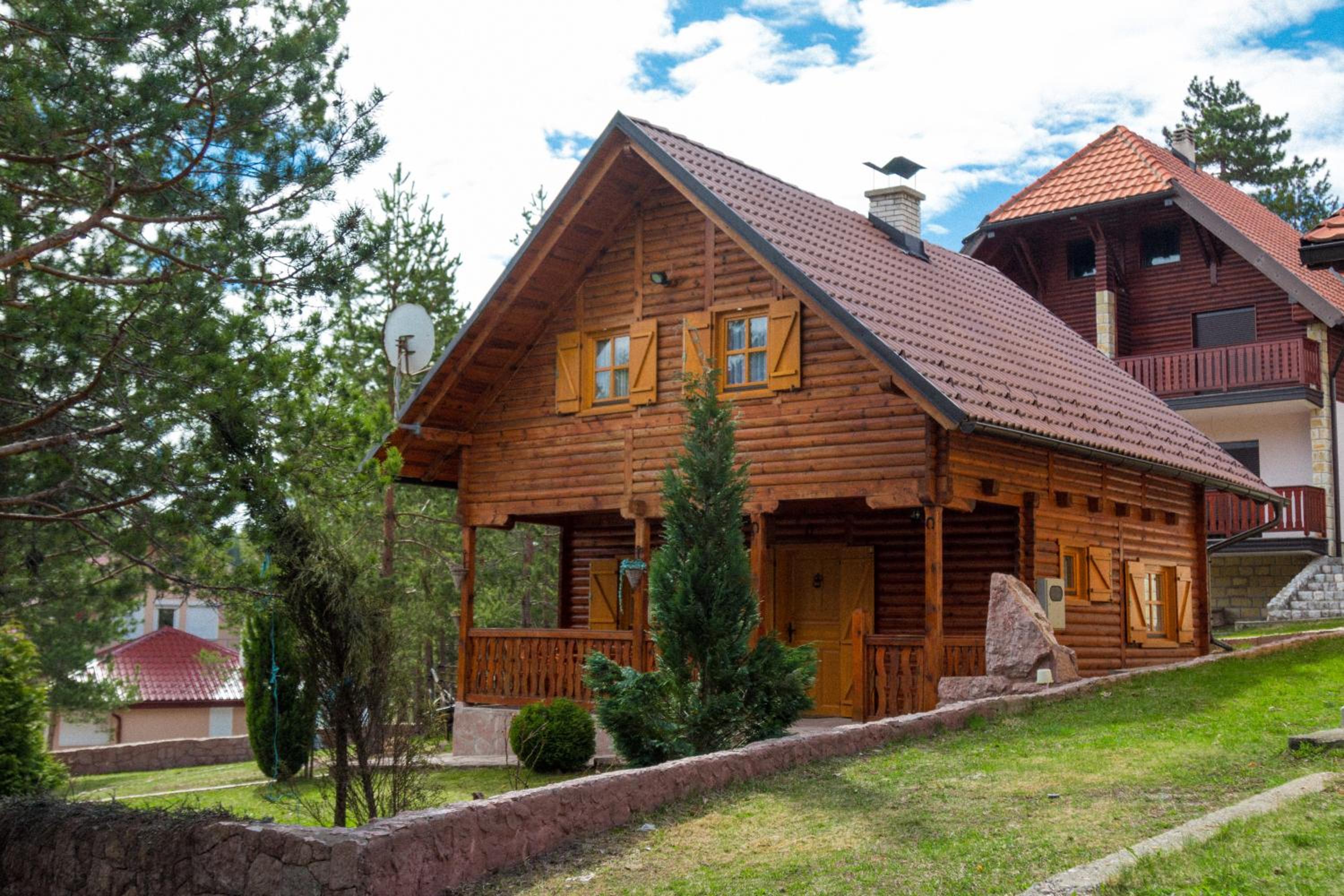 Rajska koliba view 5