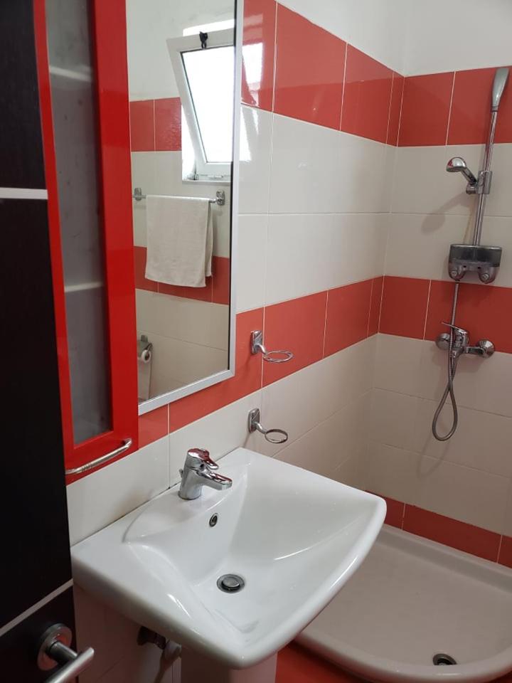 Eklea Apartaments