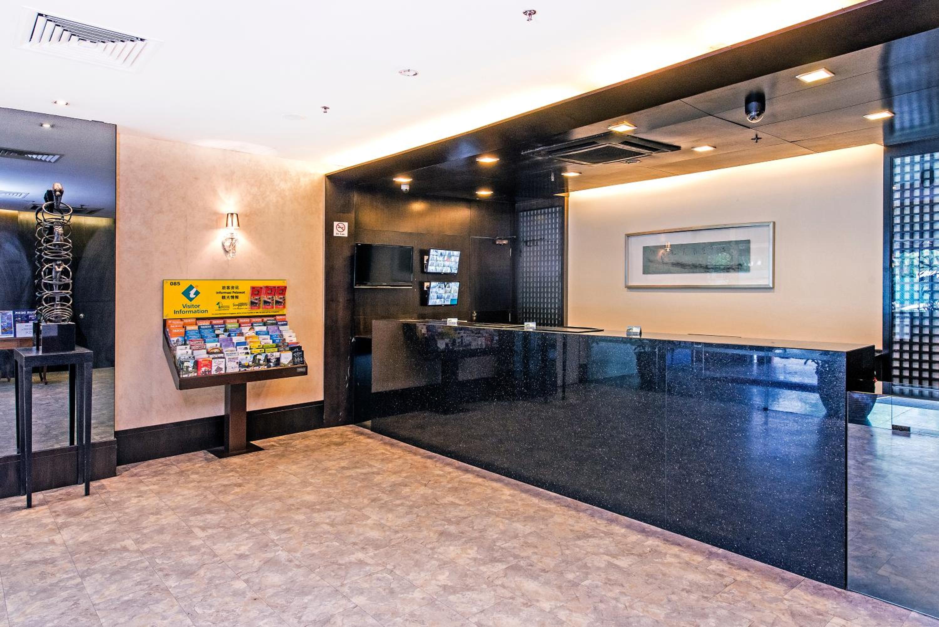 Hotel 81 Tristar-1