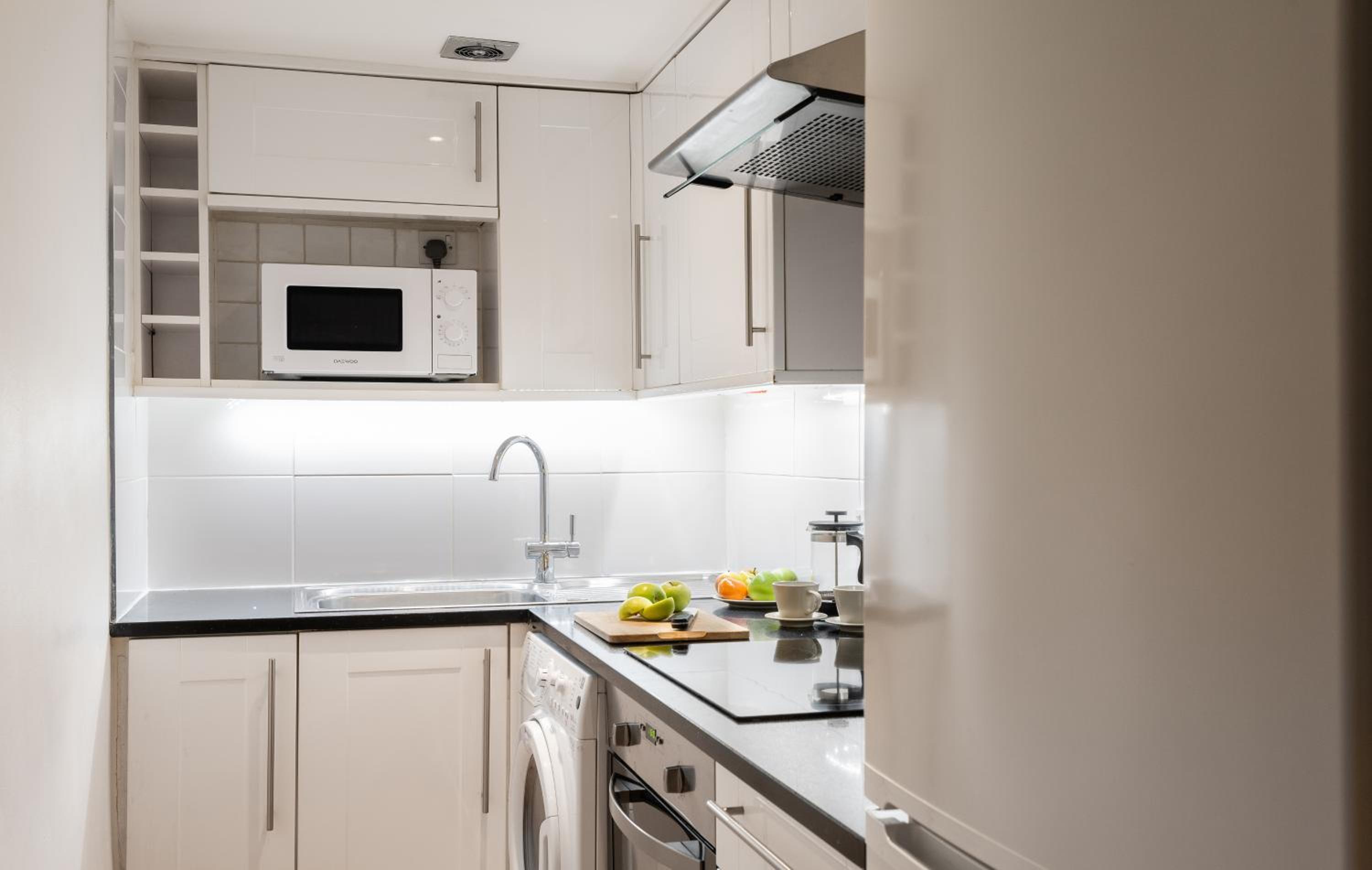 Classic Two-Bedroom Apartment Pimlico