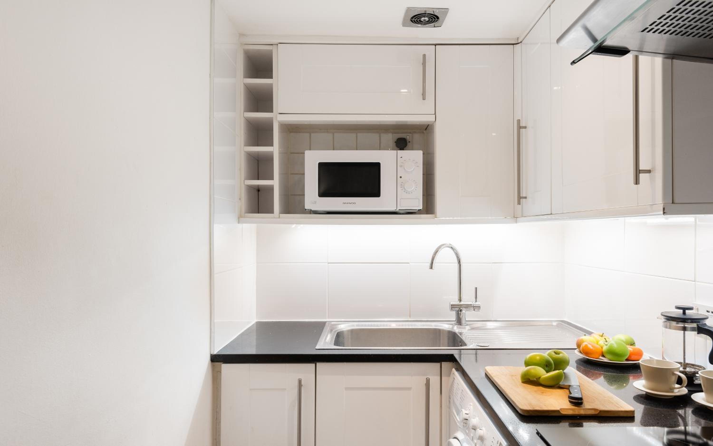 Classic Two-Bedroom Apartment Pimlico