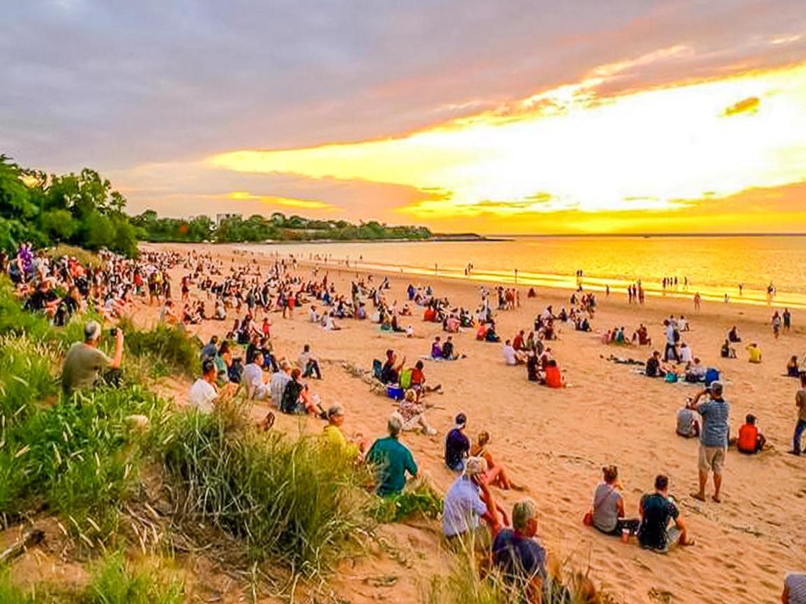 ZEN QUEST - The NOMADS PAD Near Nightcliff Markets & Sunset Foreshore