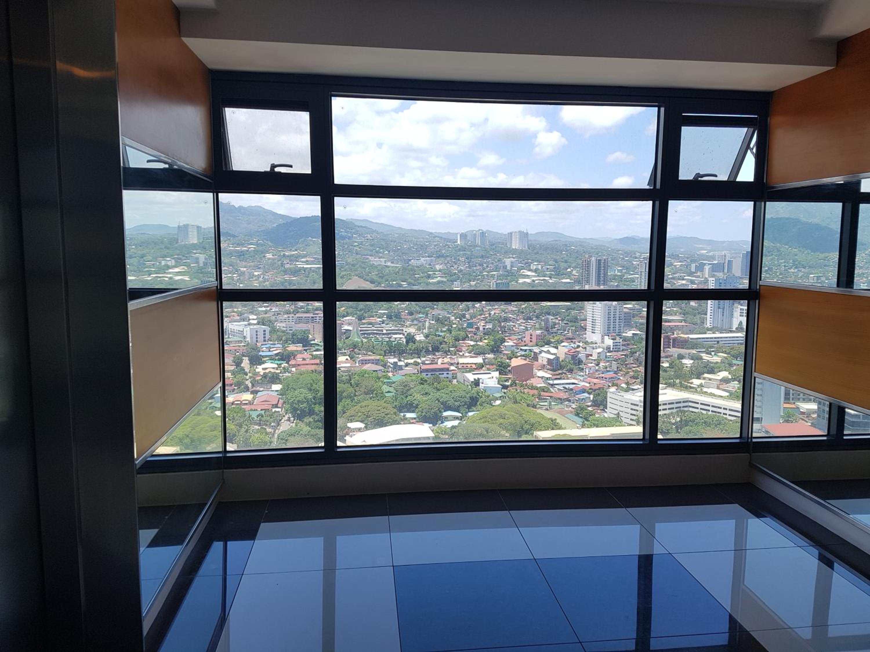 KC Studio 7 at Horizon 101 Cebu view 4