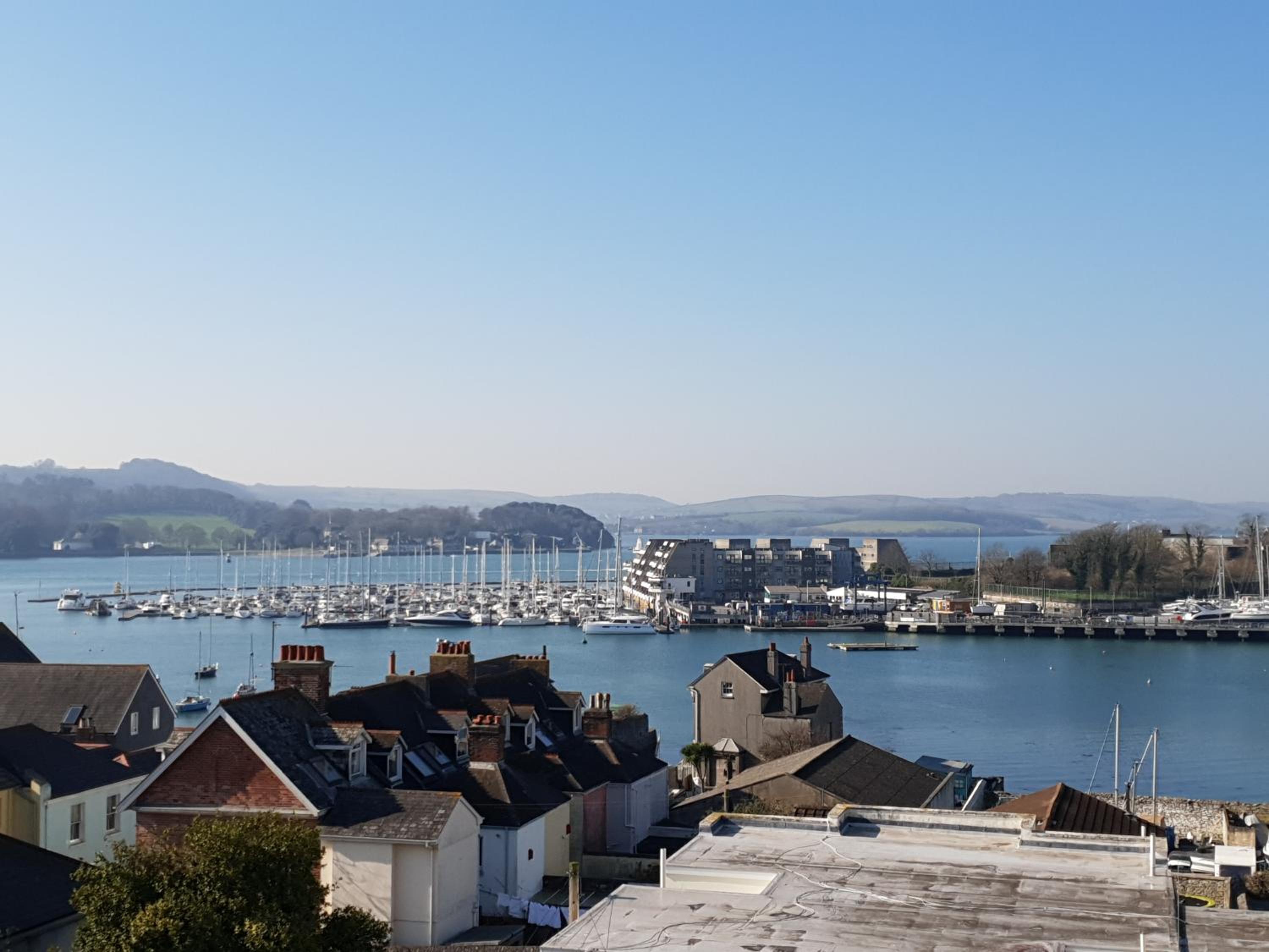 Pure B - Exceptional views of Tamar & Royal William Yard with Free Parking & Wifi - main view