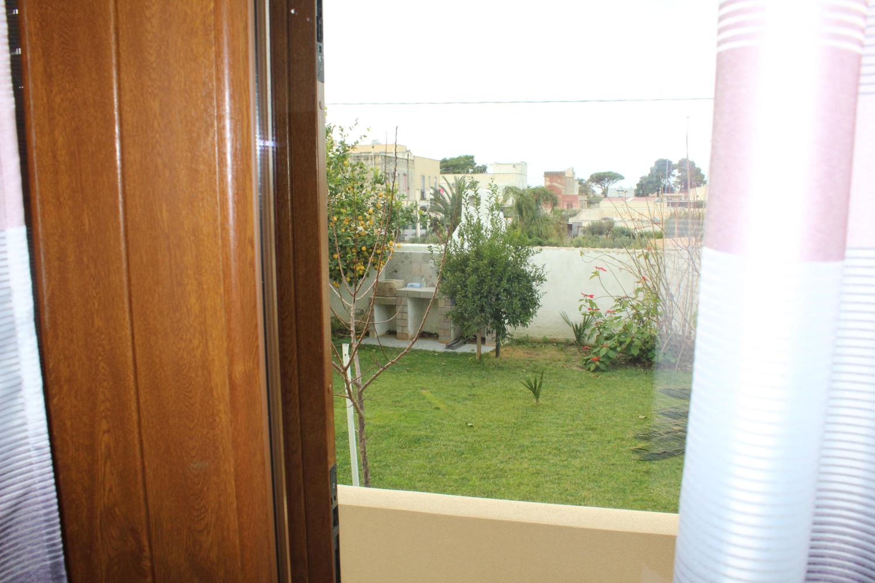 Photo 35