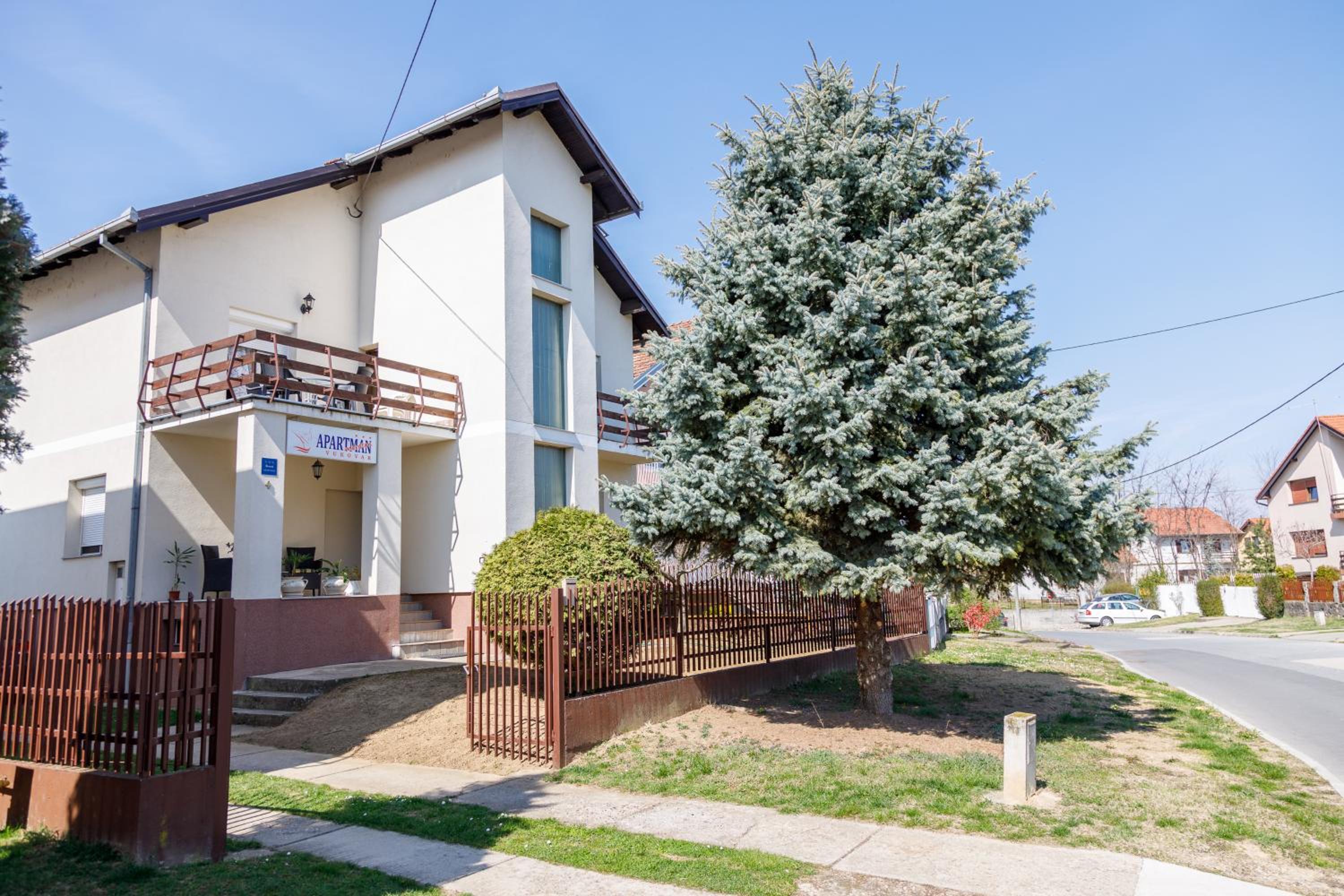 Hotel Apartmani Maraton - Image 1