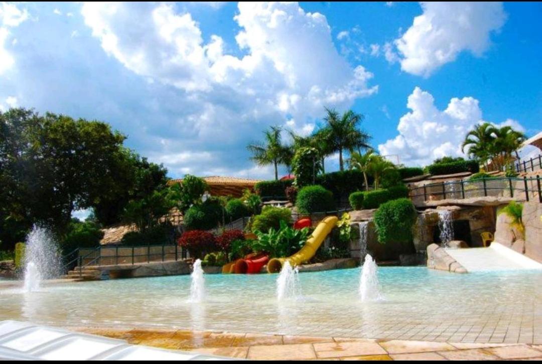 Piazza DiRoma Acqua Park- Parque aquático grátis