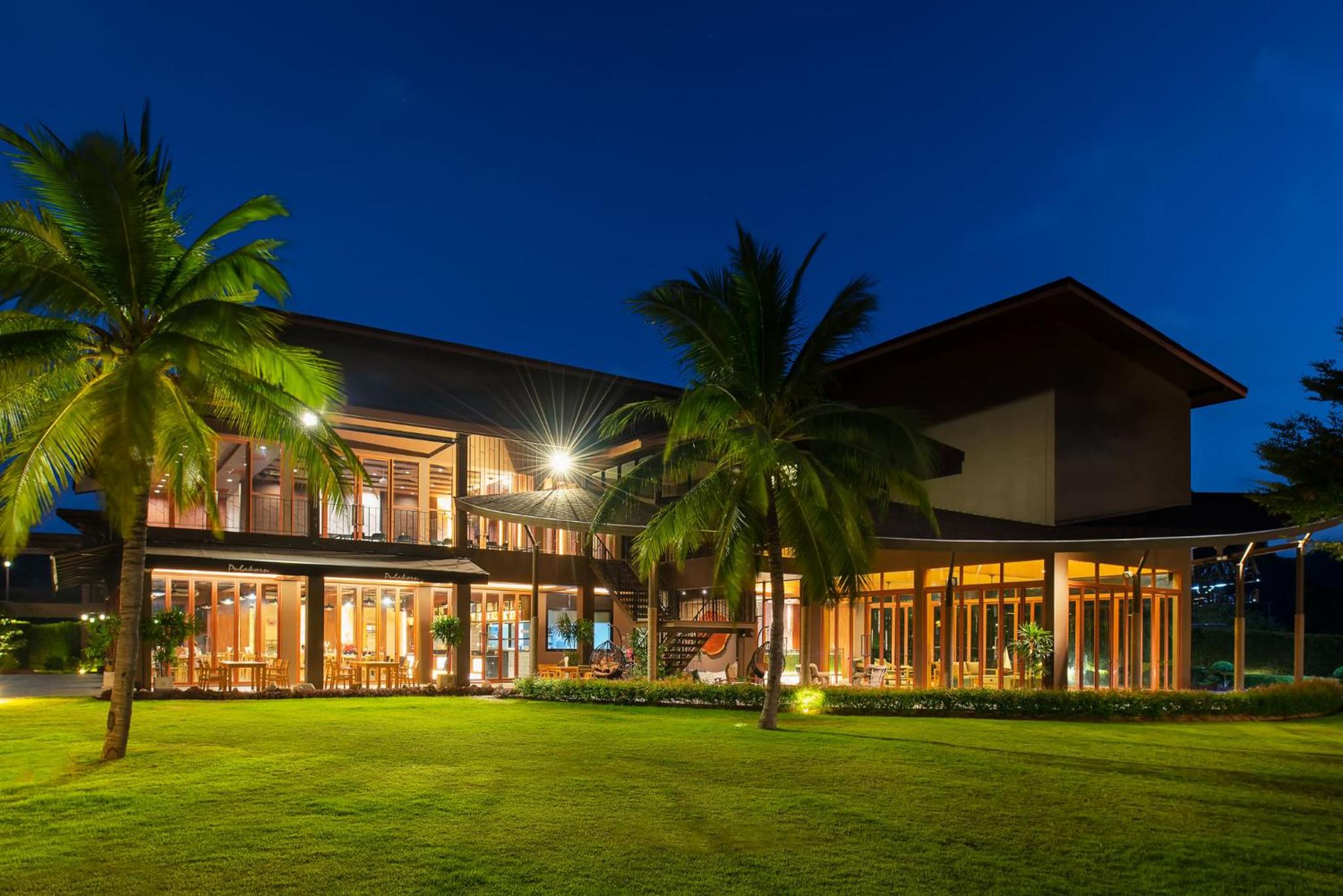 La Isla Pranburi Beach Resort