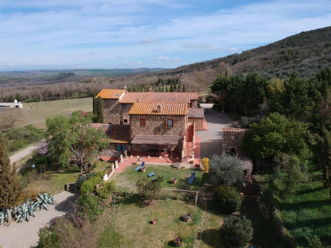 Podere Il Tigliolo view 4