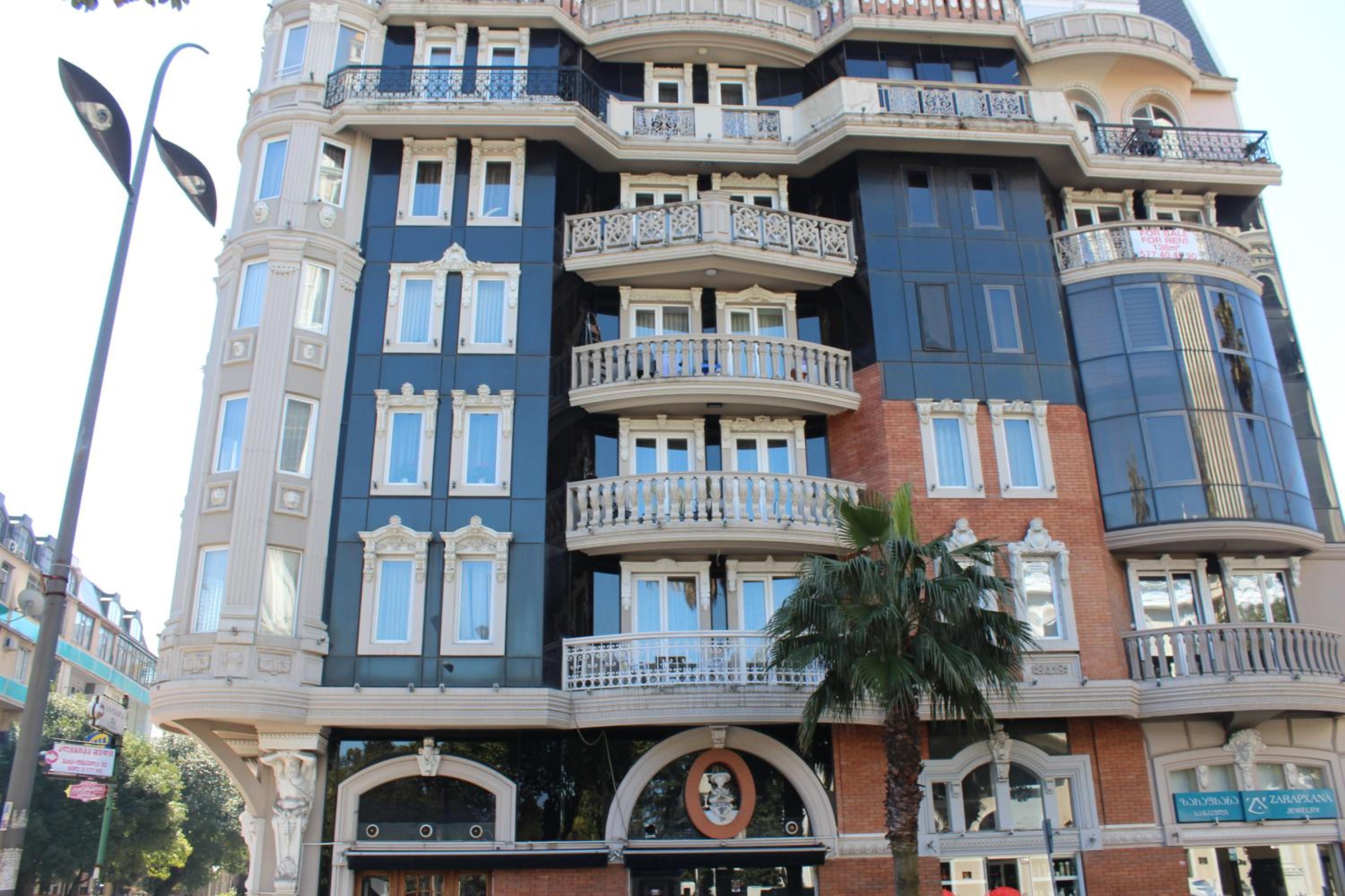 Batumi apartment in front of Sheraton view 4