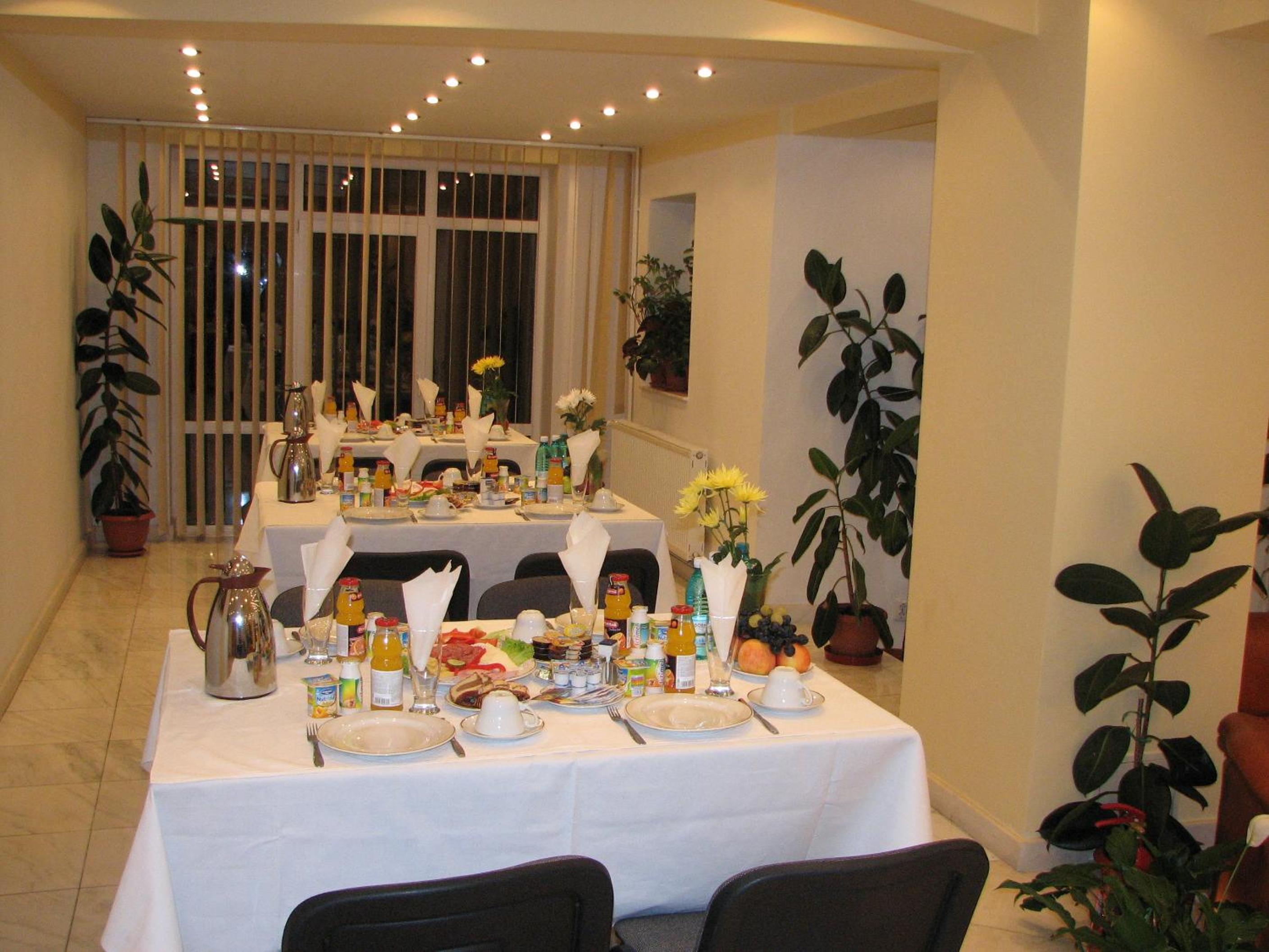 Pensiunea Warthe Bed & Breakfast view 5