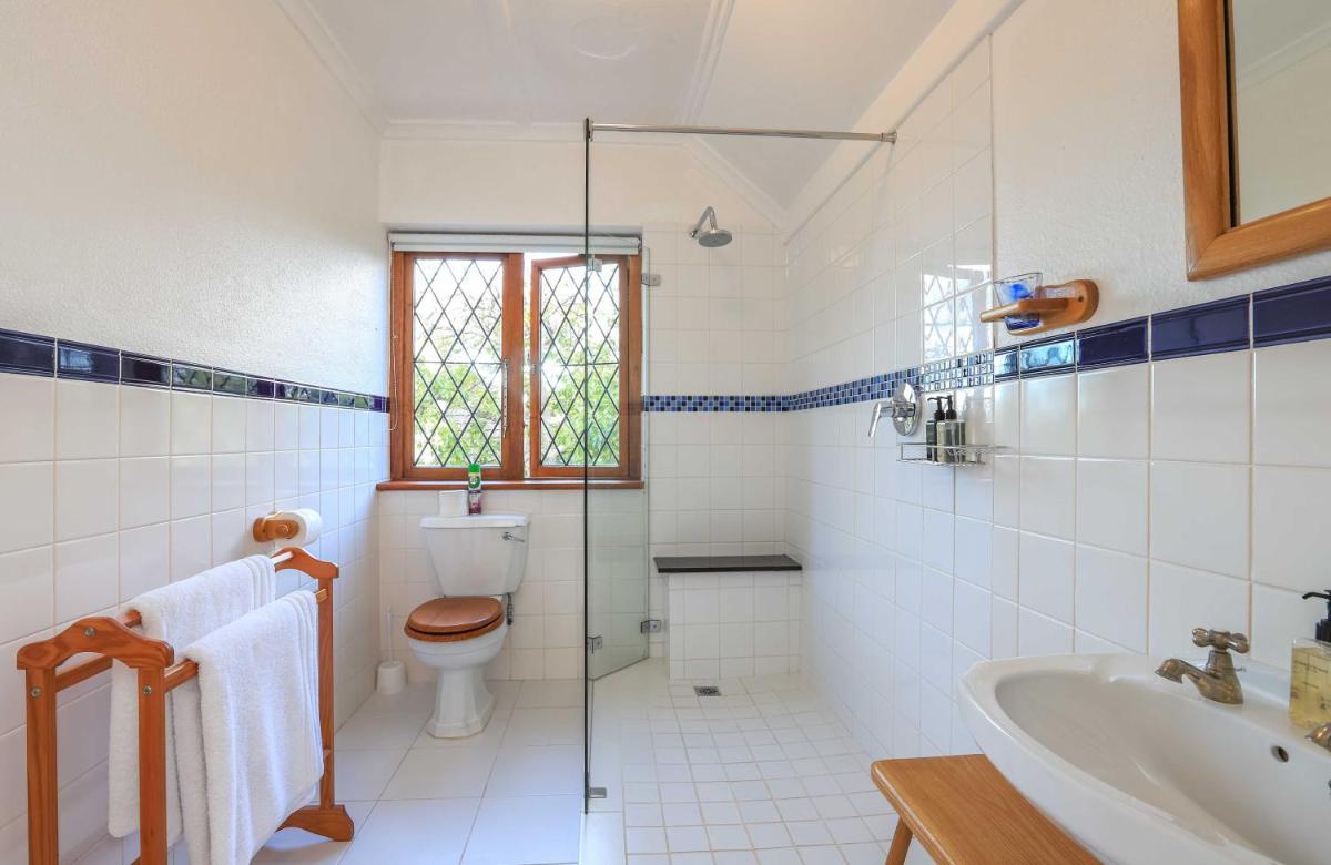 Knightsbury Guest House
